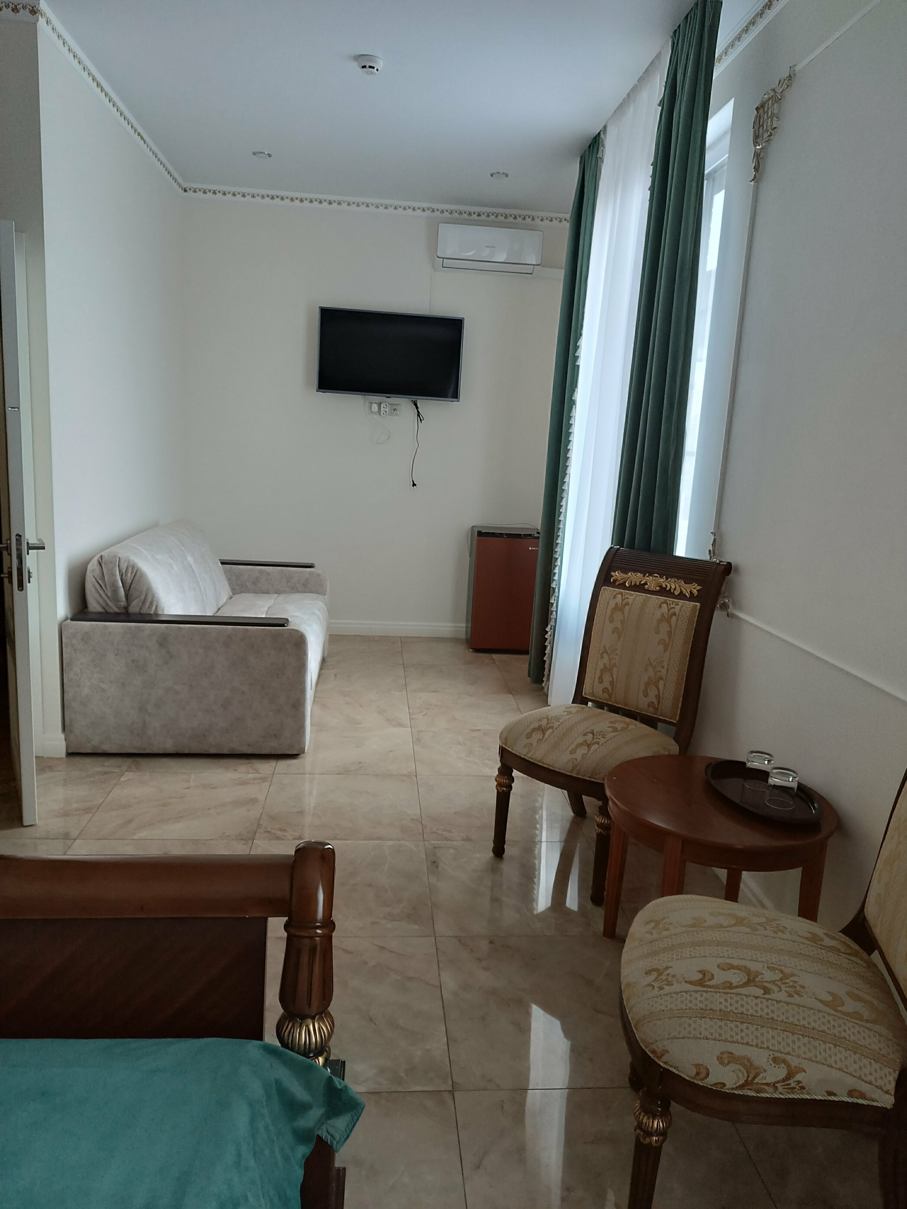 Полулюкс Делюкс