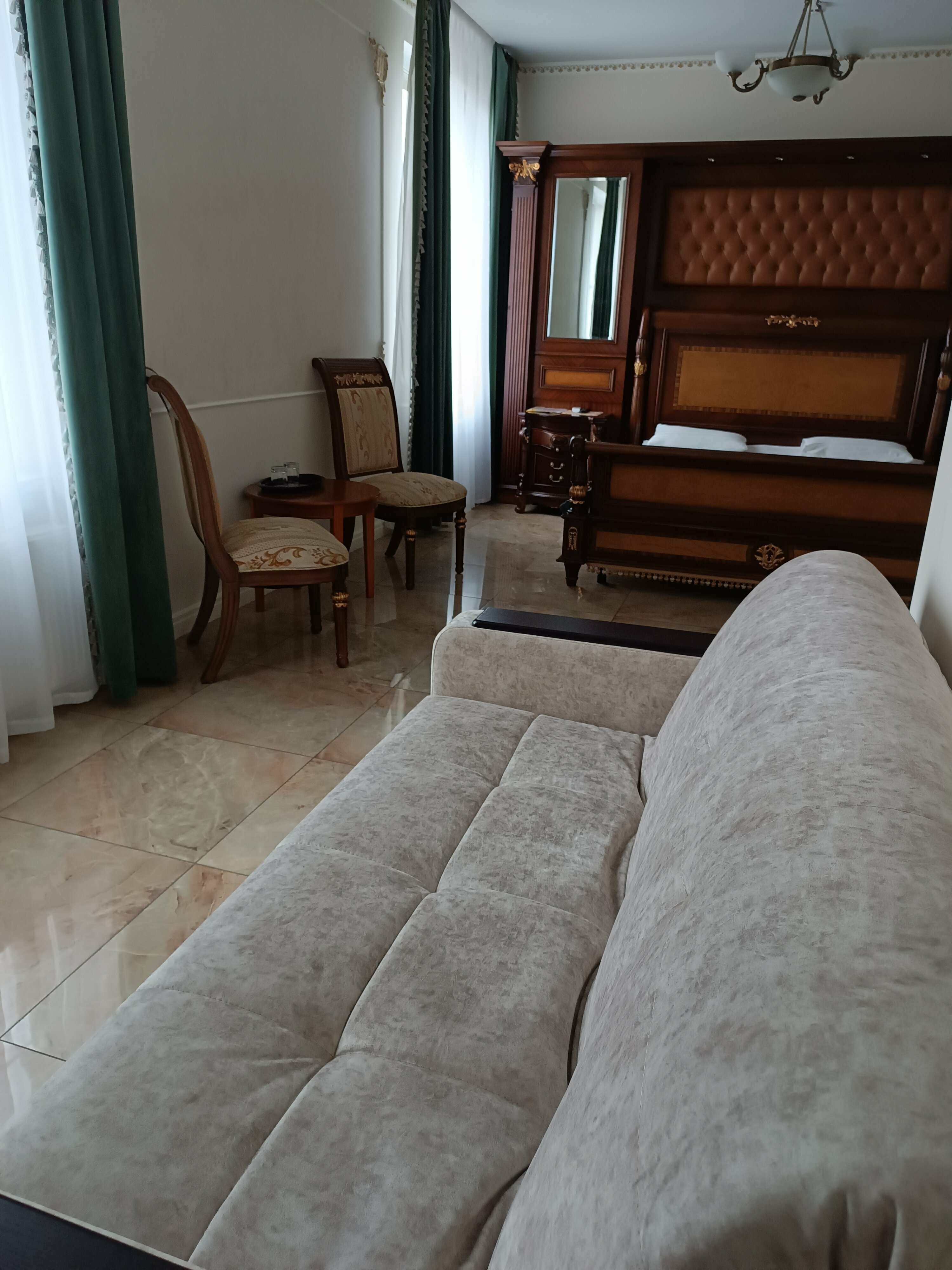 Полулюкс Делюкс