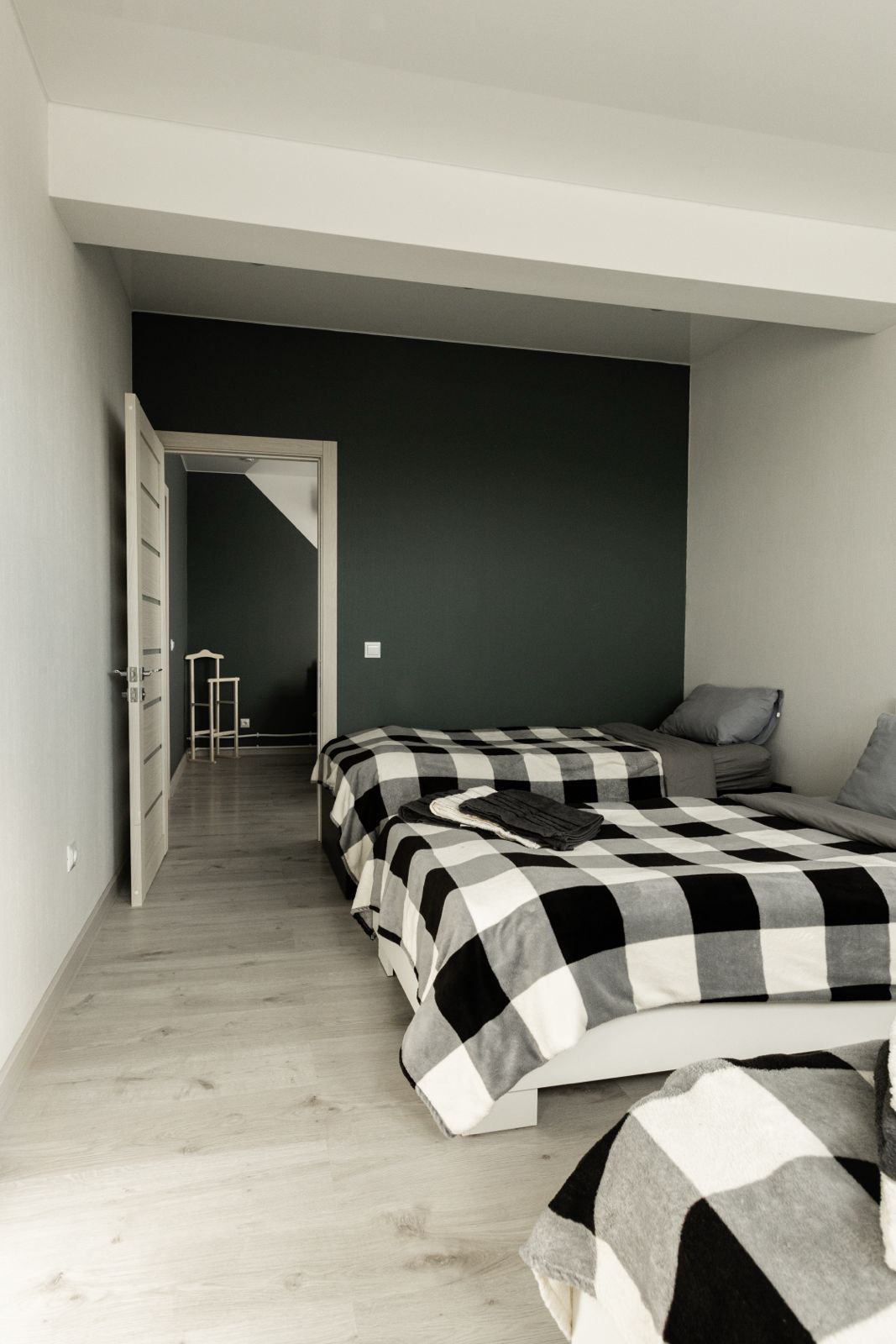 Трехместный номер с окном