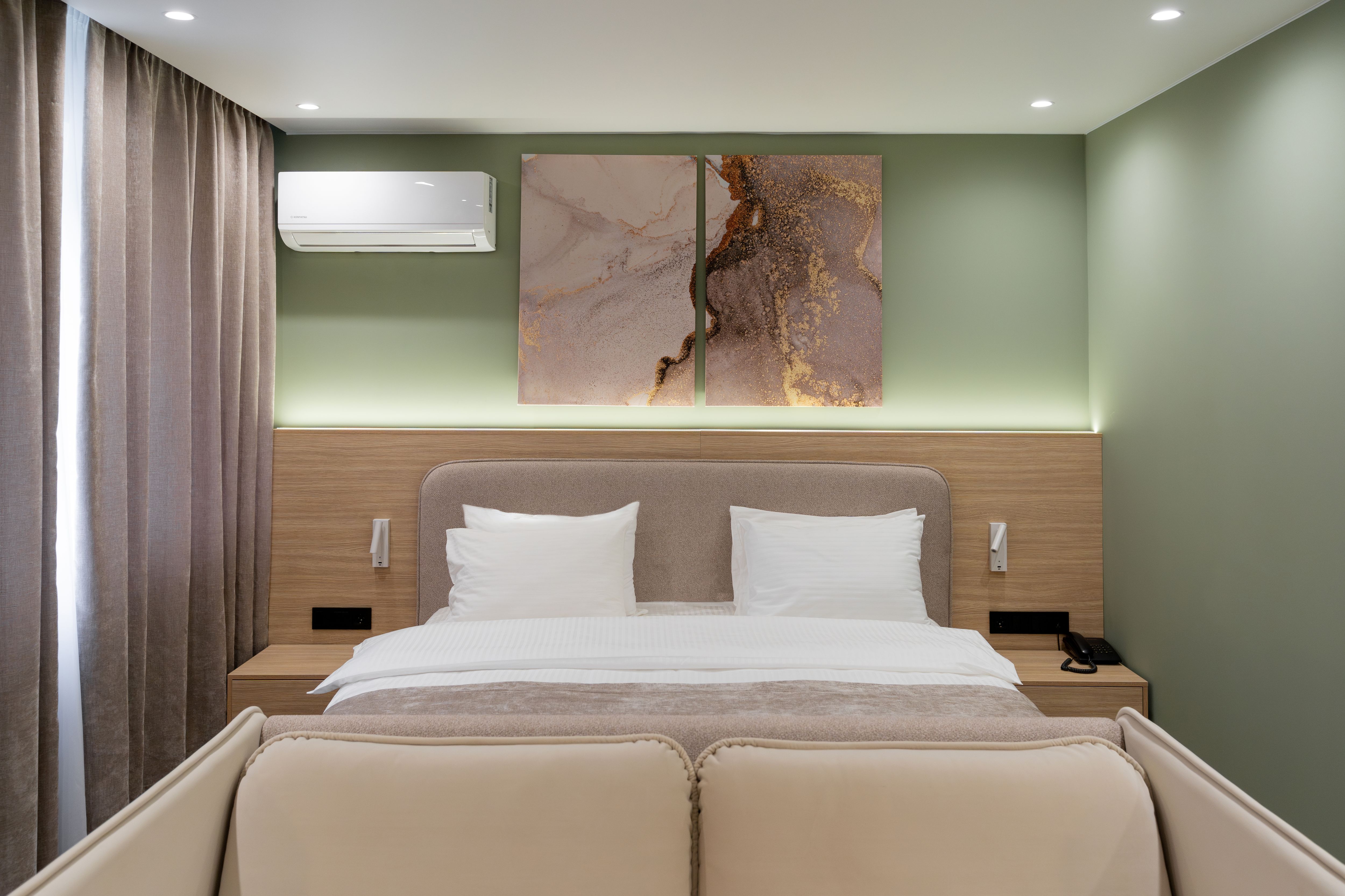 Номер-студия с кроватью размера «king-size»