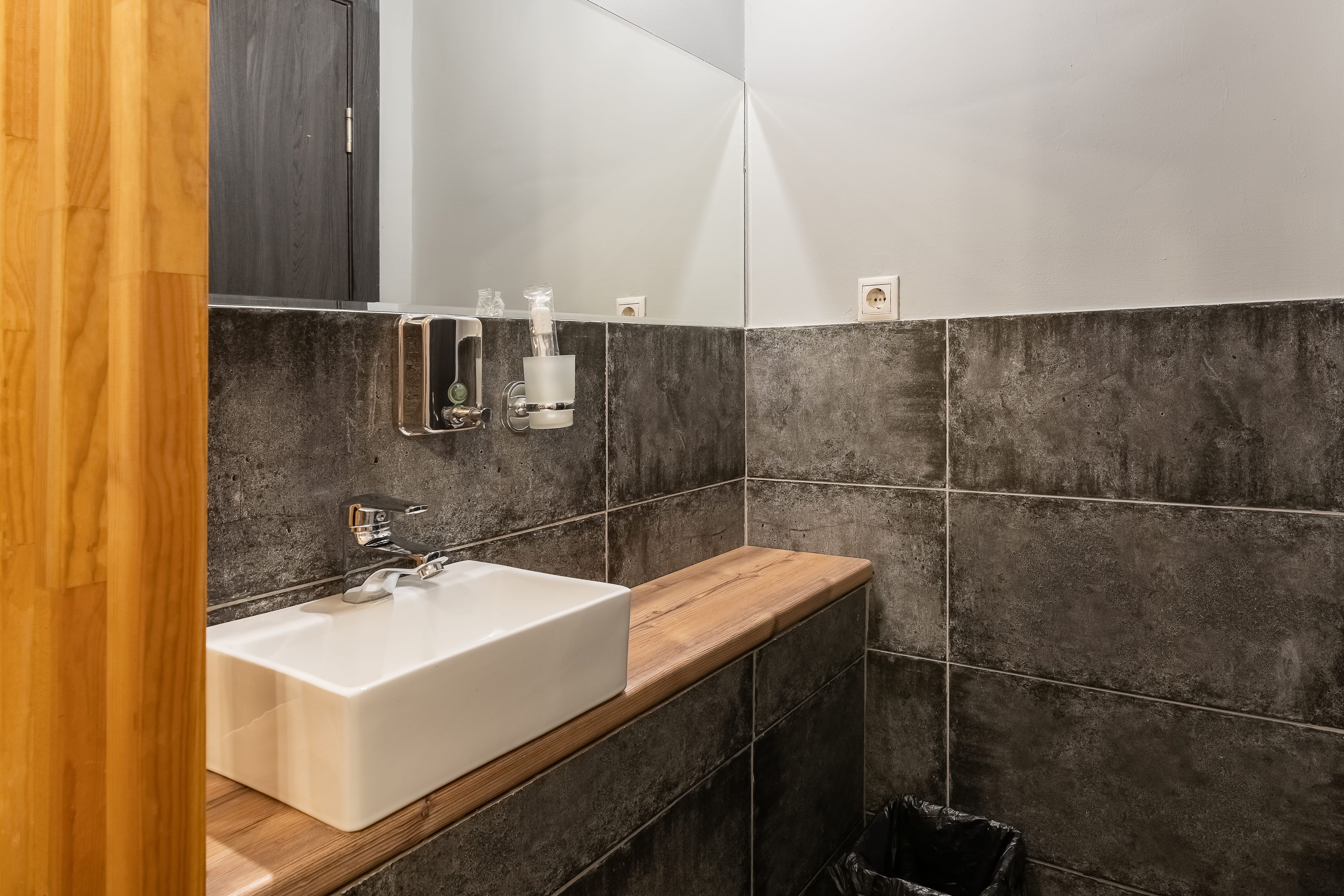 Большой двухместный номер с 1 кроватью