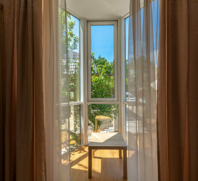 Трёхместный Комфорт с эркером