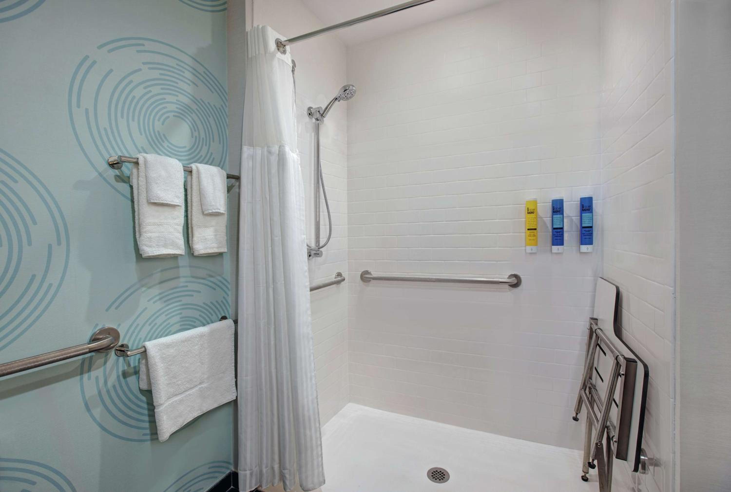 King Room with Roll-In Shower - Mobility and Hearing Access