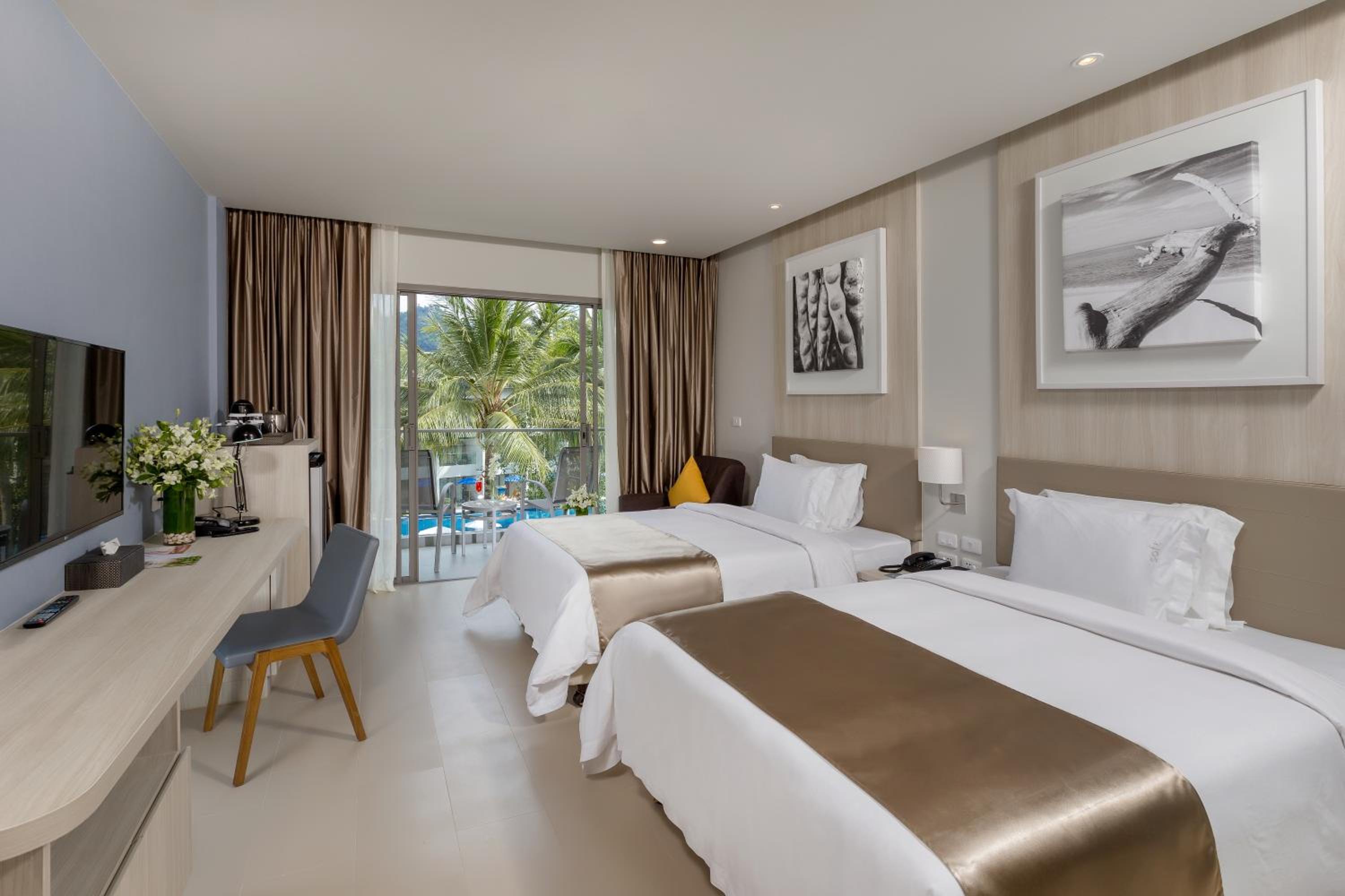 Deluxe Double or Twin Room with Pool View - Beach Wing