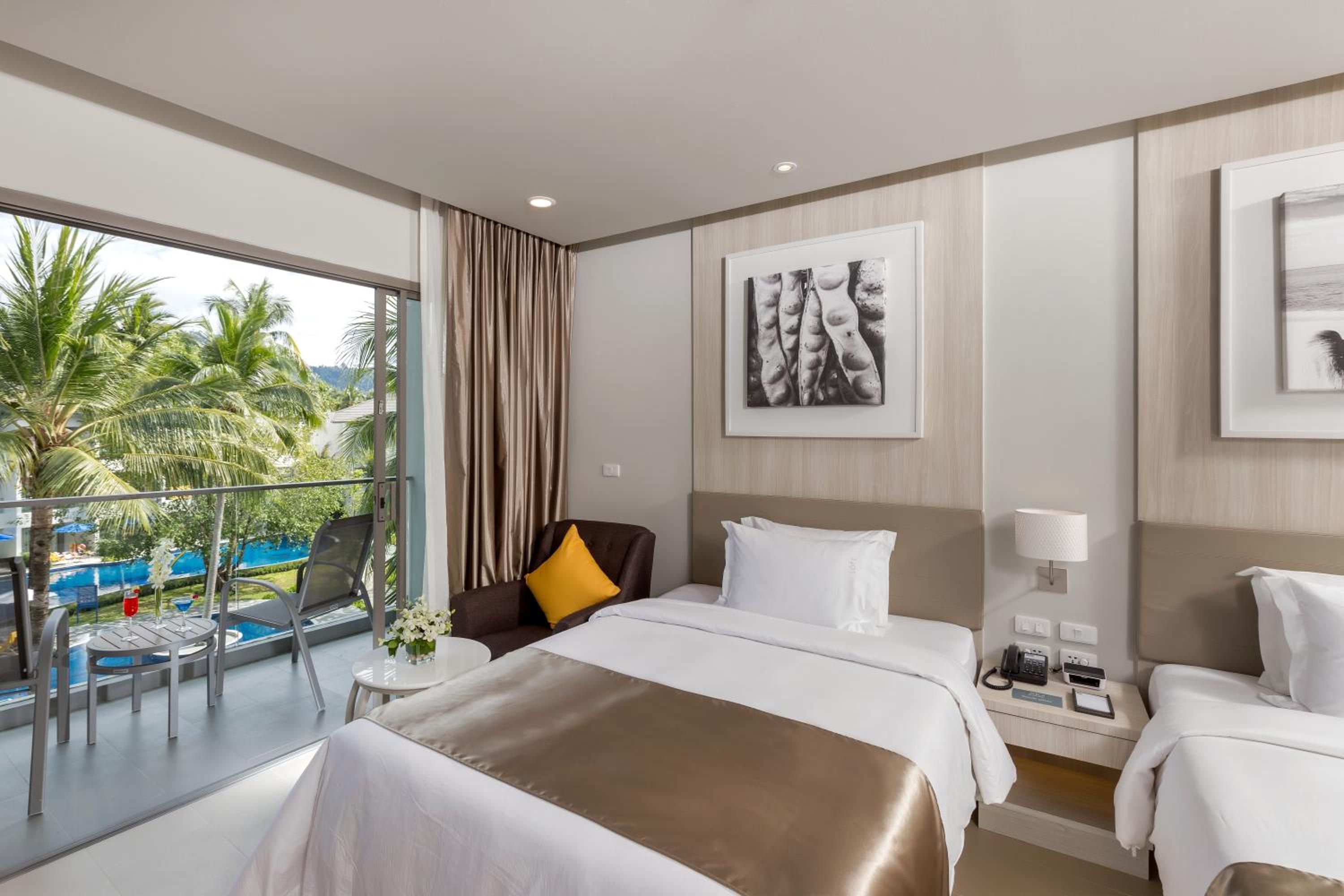 Deluxe Double or Twin Room with Pool View - Beach Wing