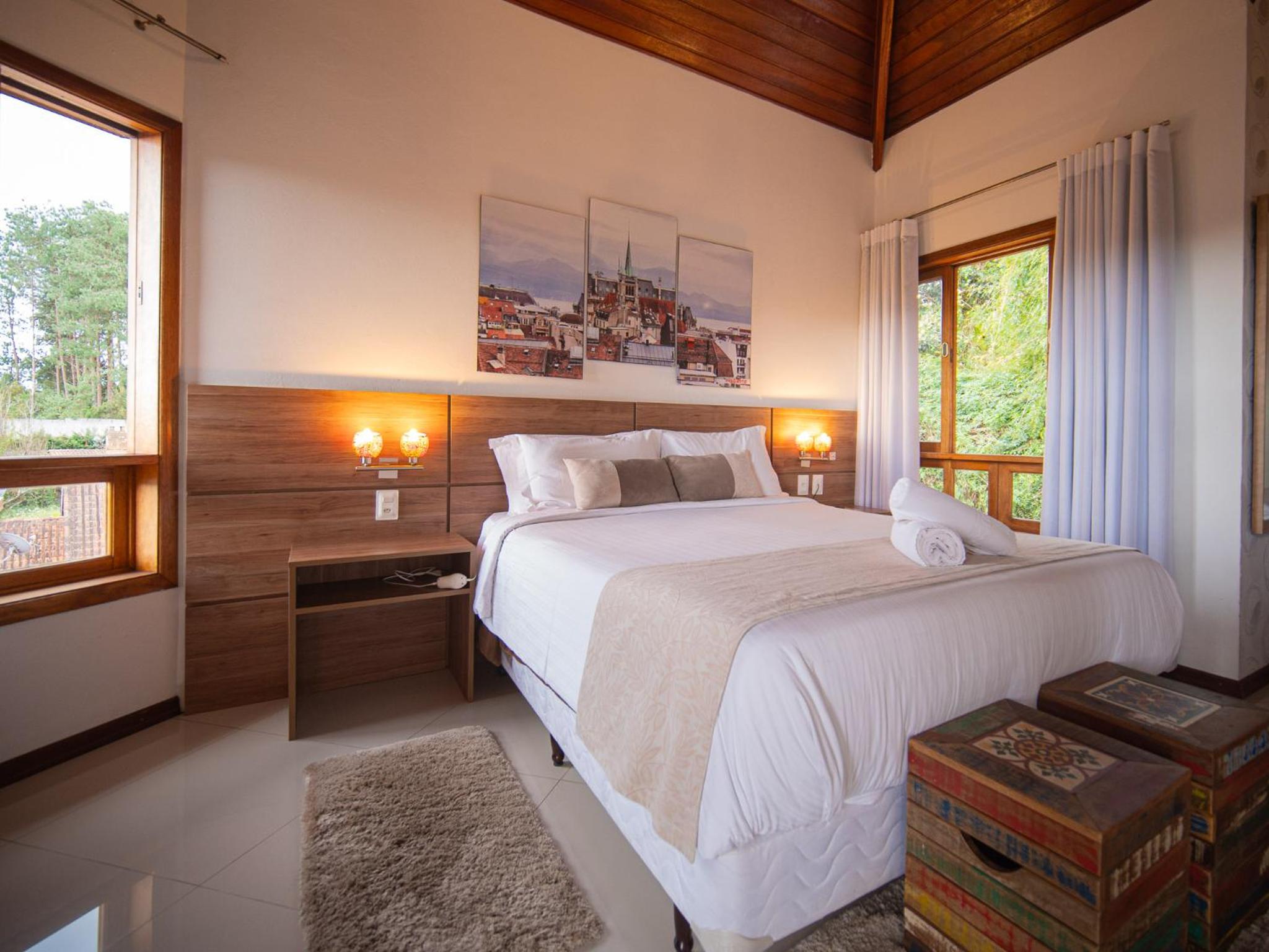 Luxury Suite with Balcony