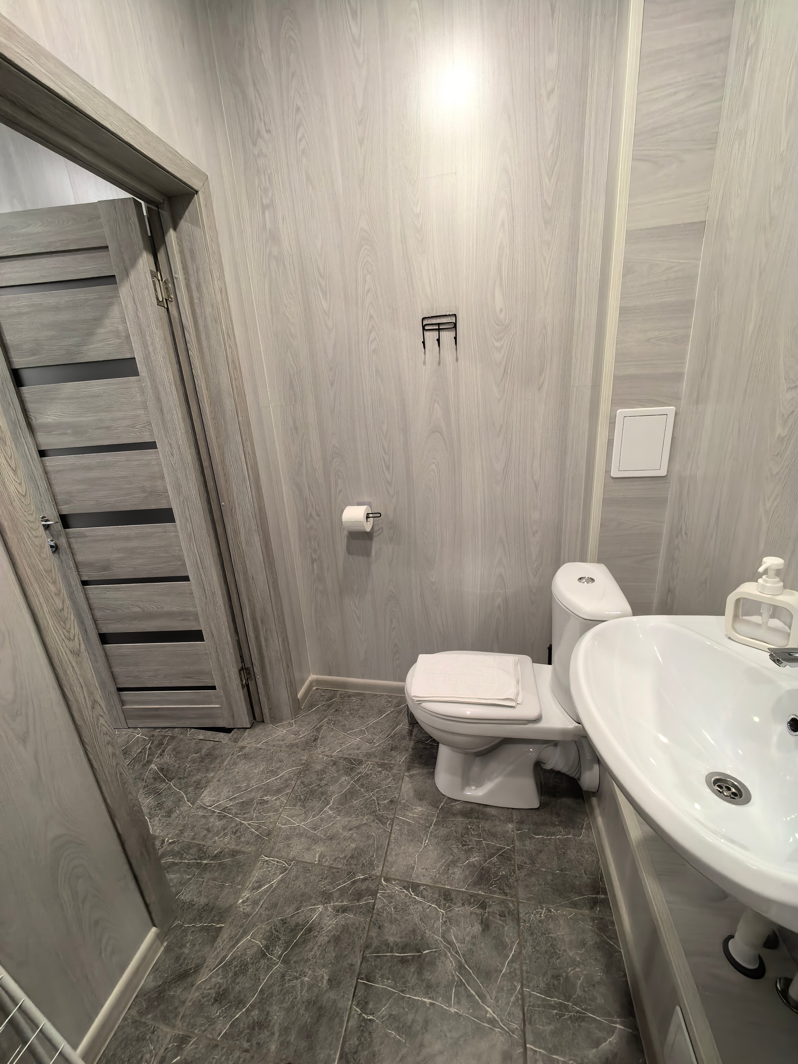 Трехместный номер с основными удобствами