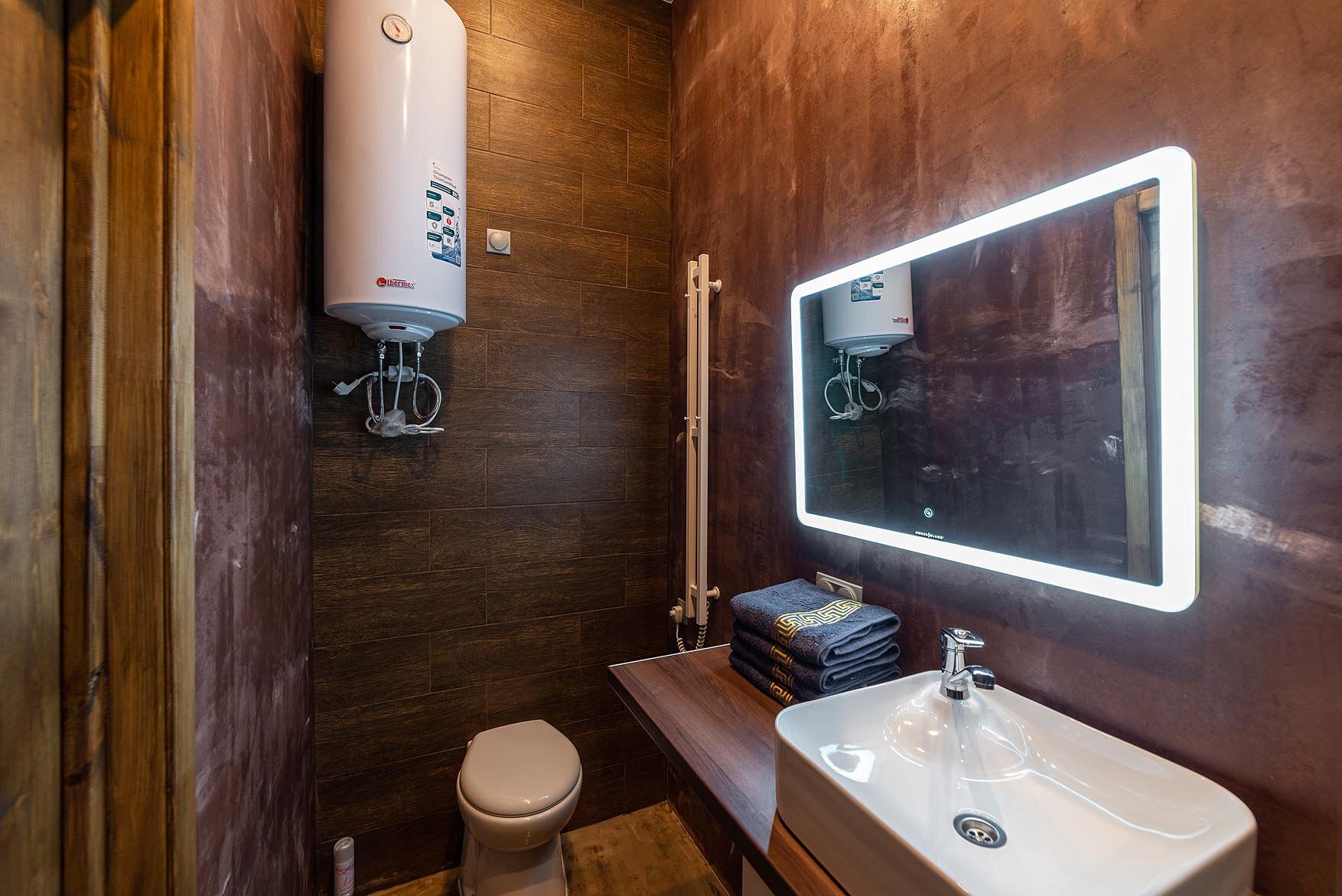 Двухкомнатные апартаменты с видом во внутренний дворик, 40 м2