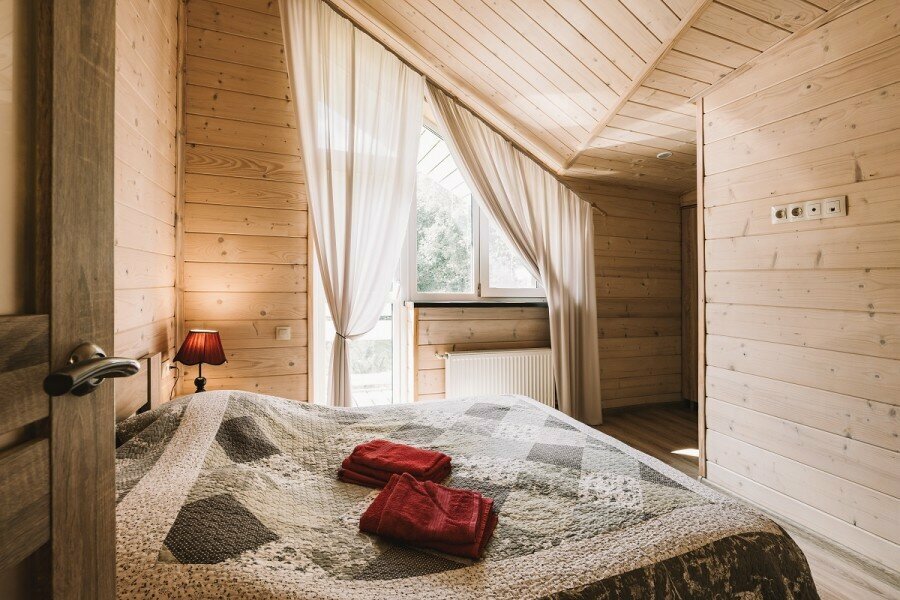 Коттедж с балконом