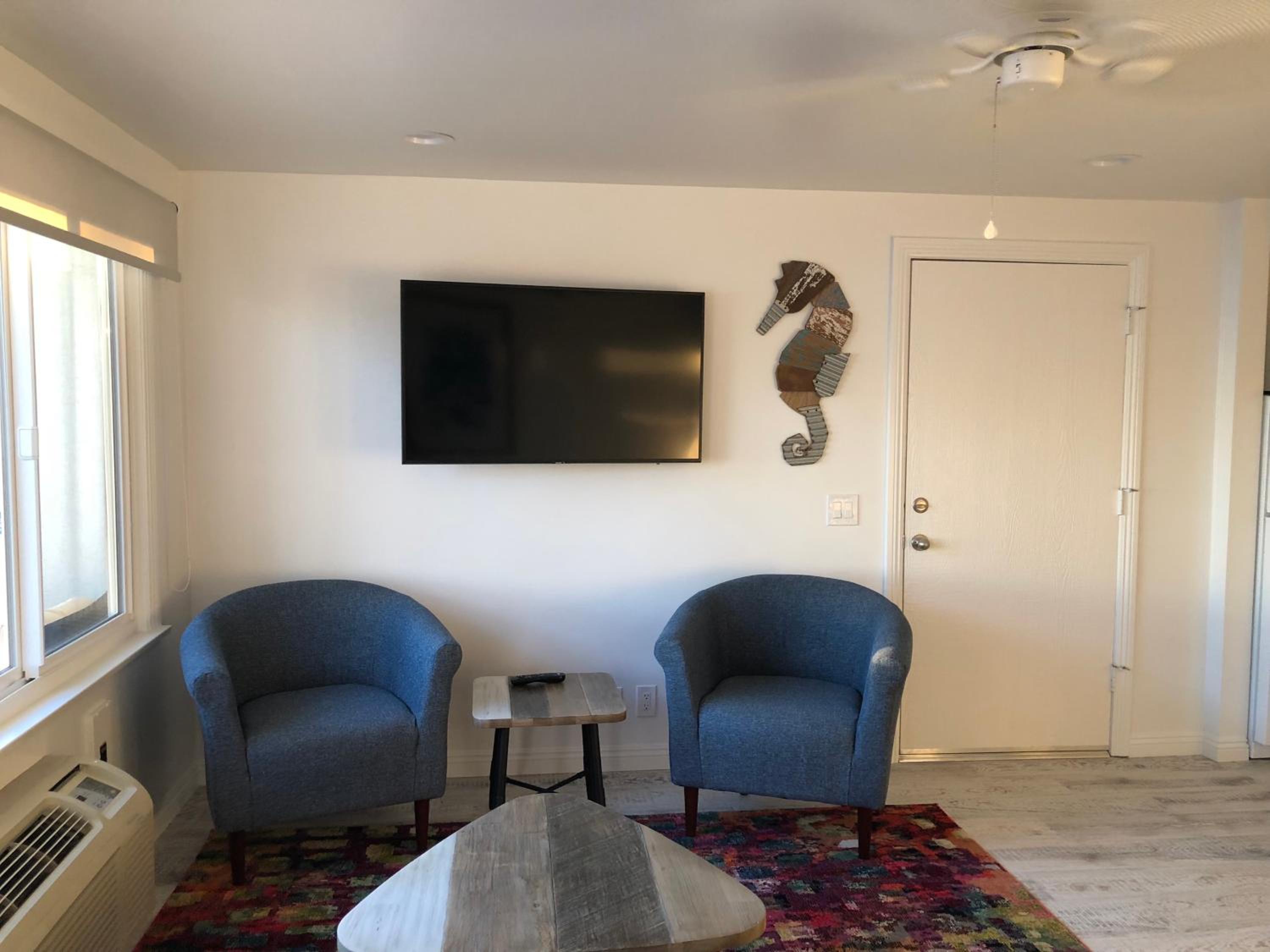 Queen Suite with Sea View