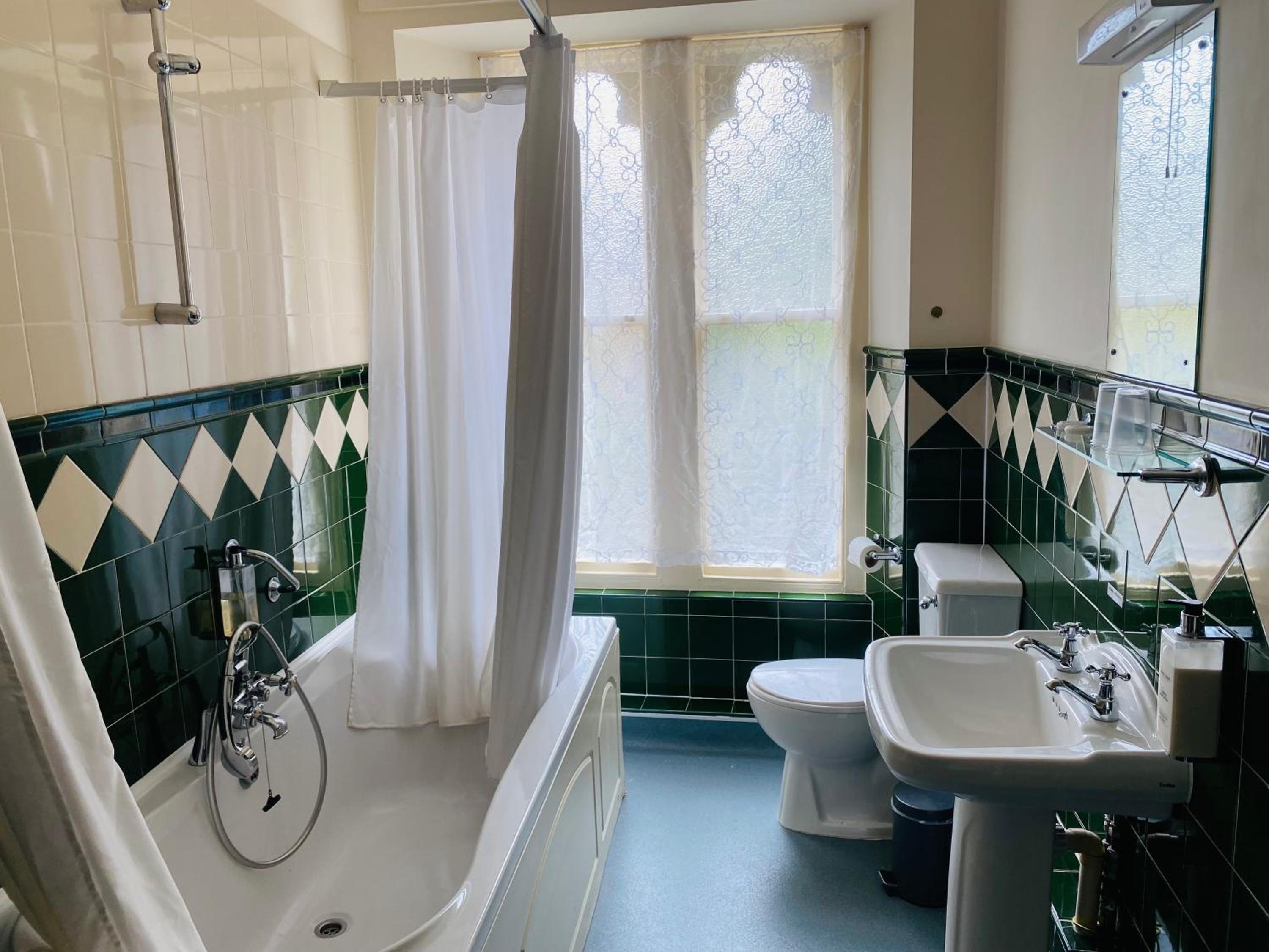 En Suite Twin Room