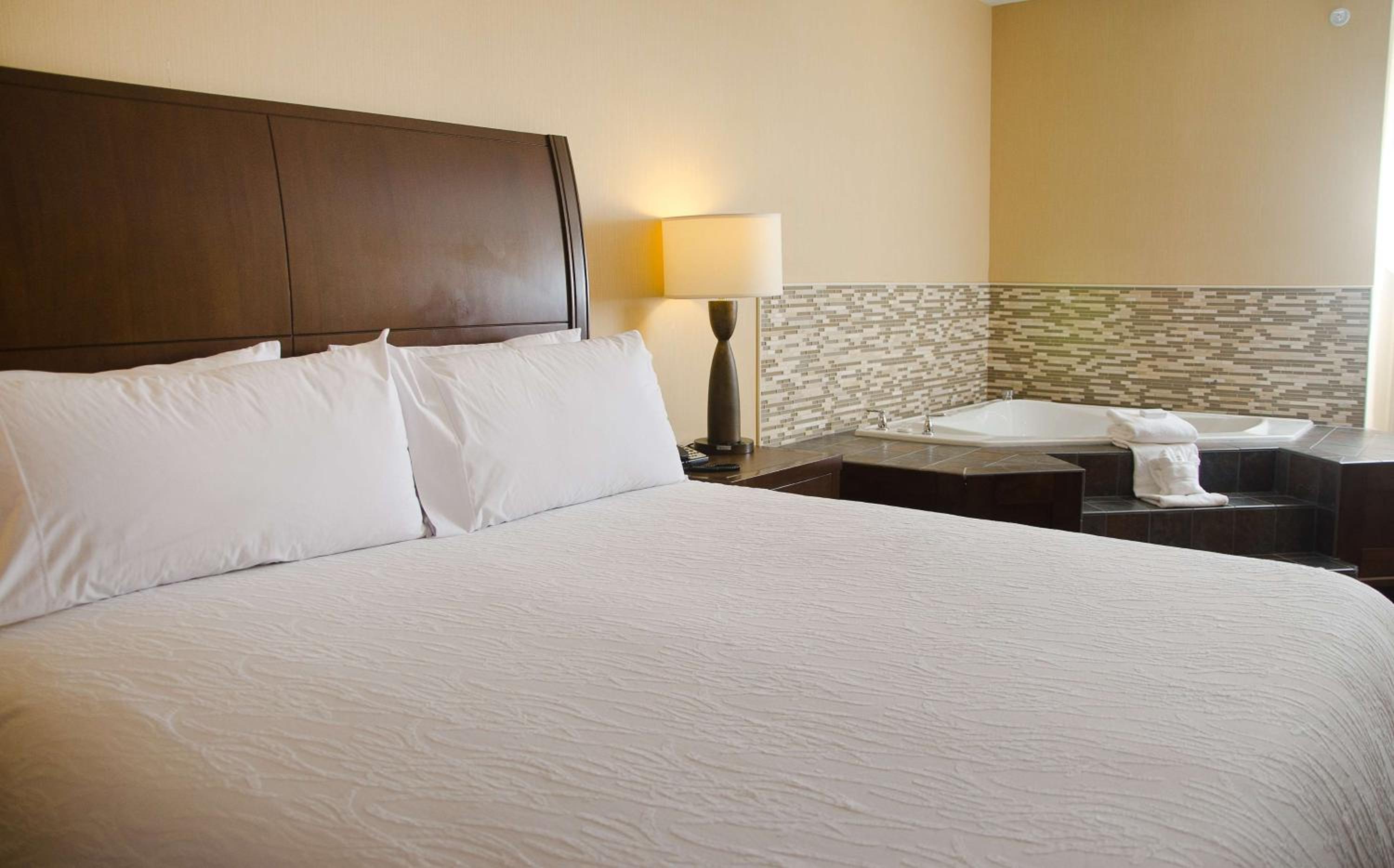King Room with Whirlpool