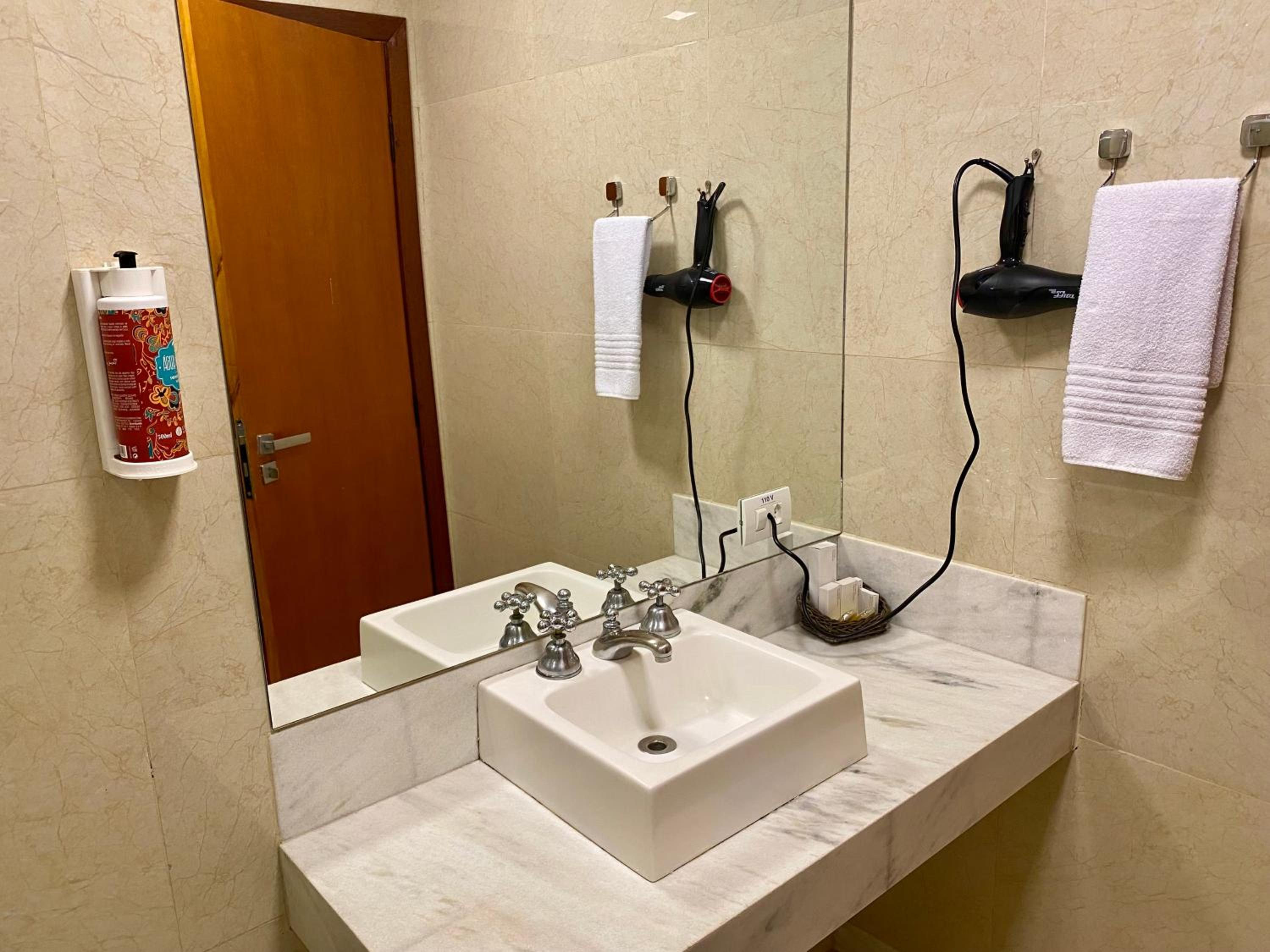 Superior Suite (4 Adults)