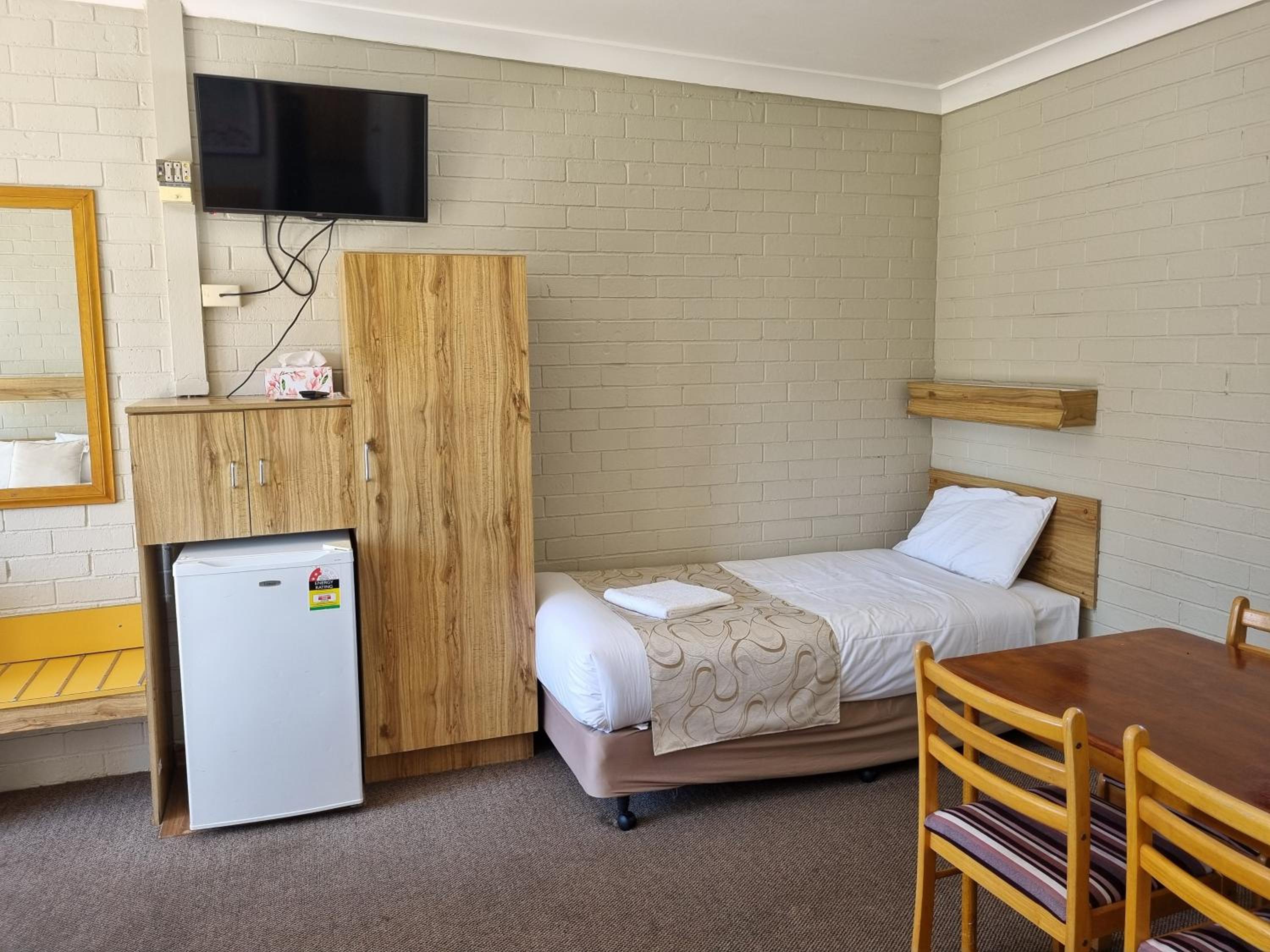 Inter-Connected Family Suite