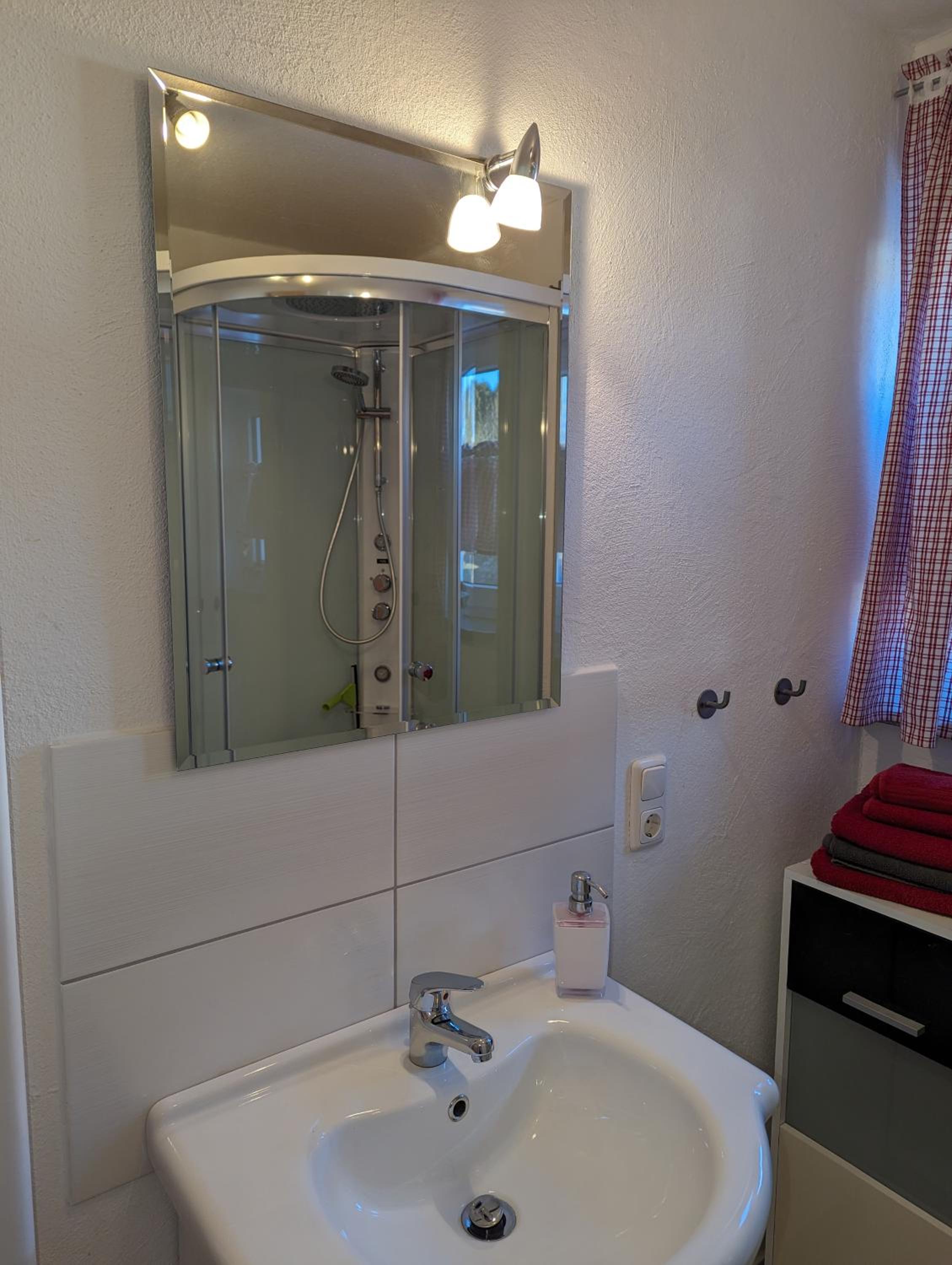 One-Bedroom Apartment (2 - 5 Adults)