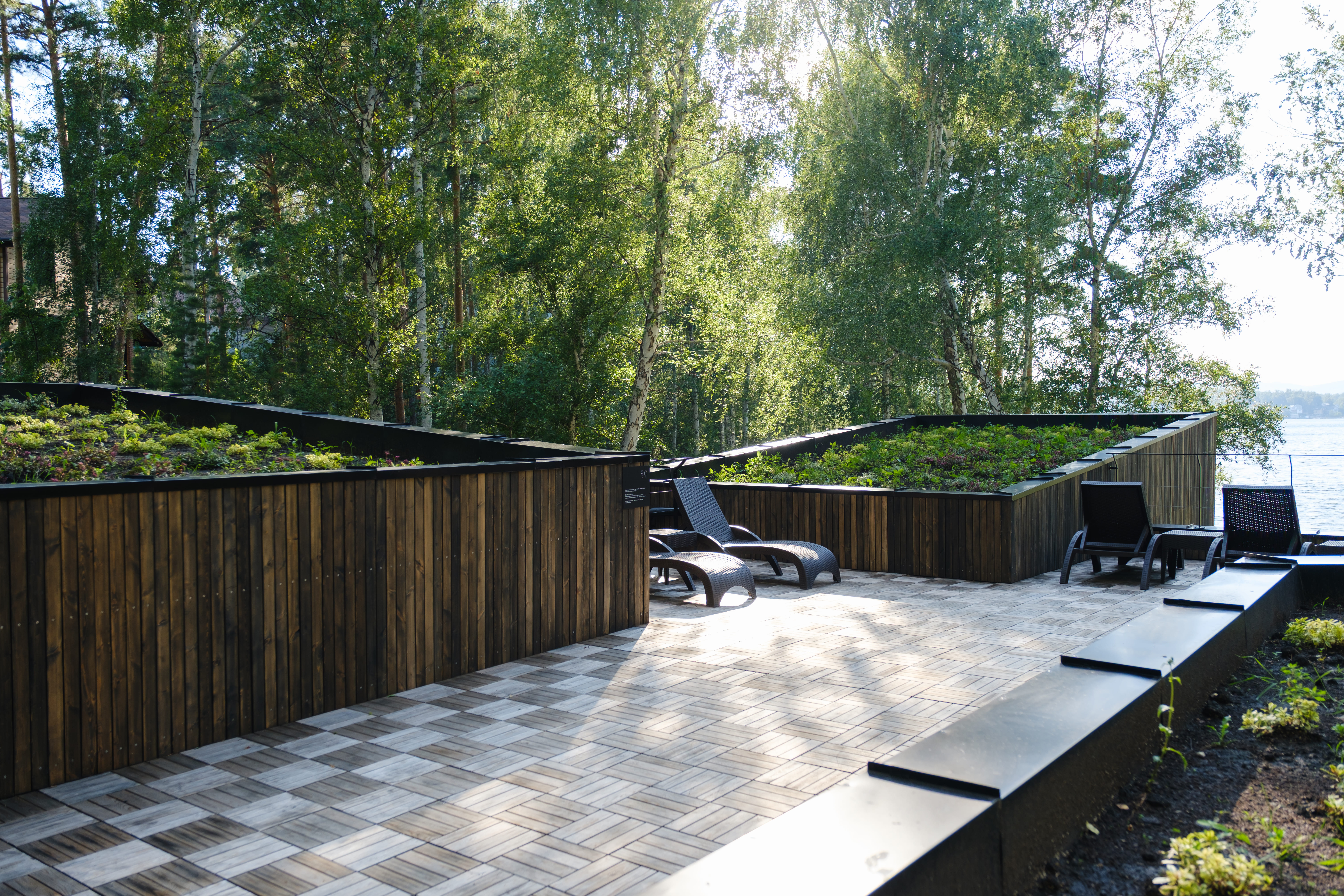 Вилла с тремя спальнями и видом на озеро