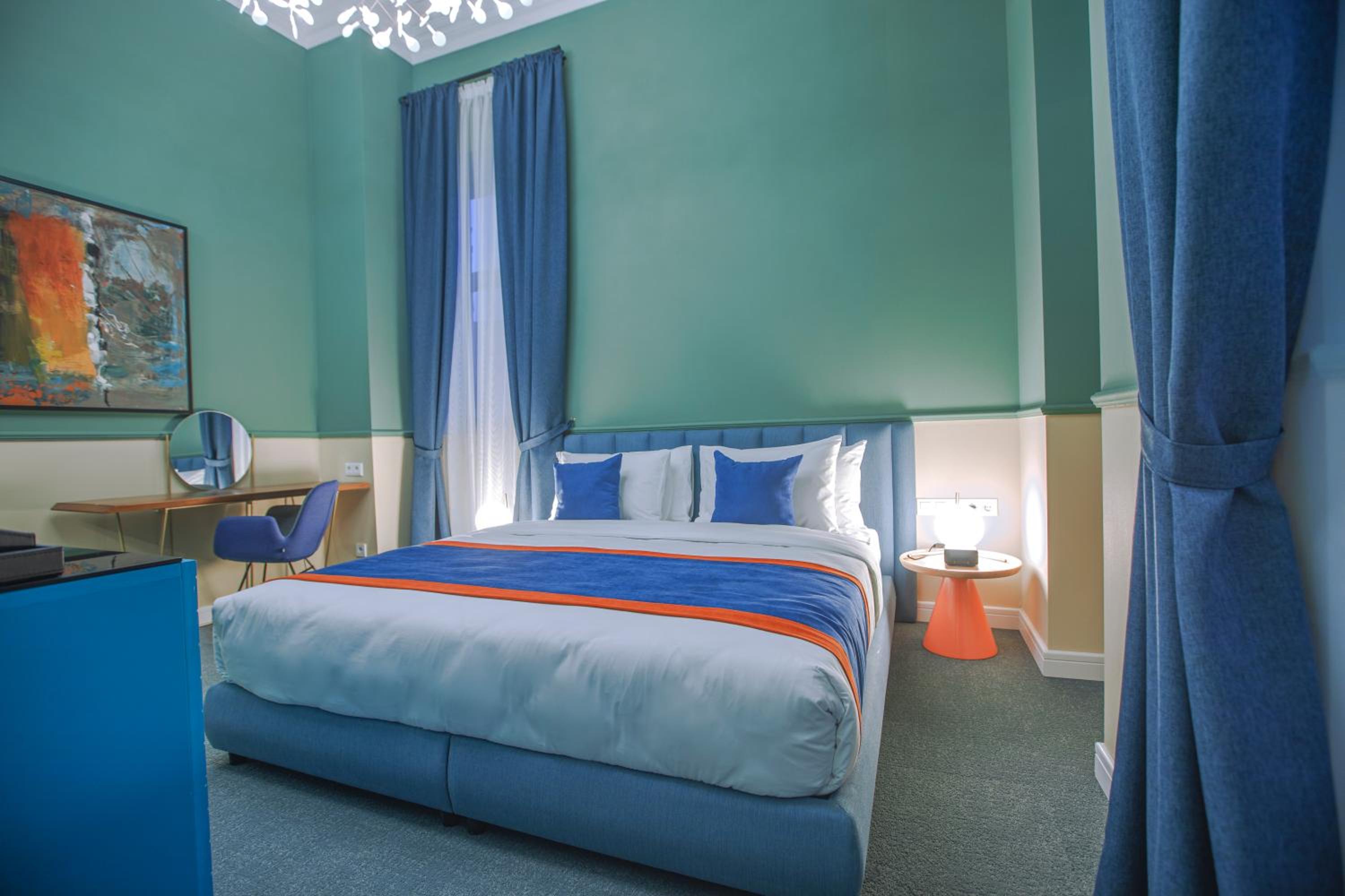 Superior Deluxe Double or Twin Room 