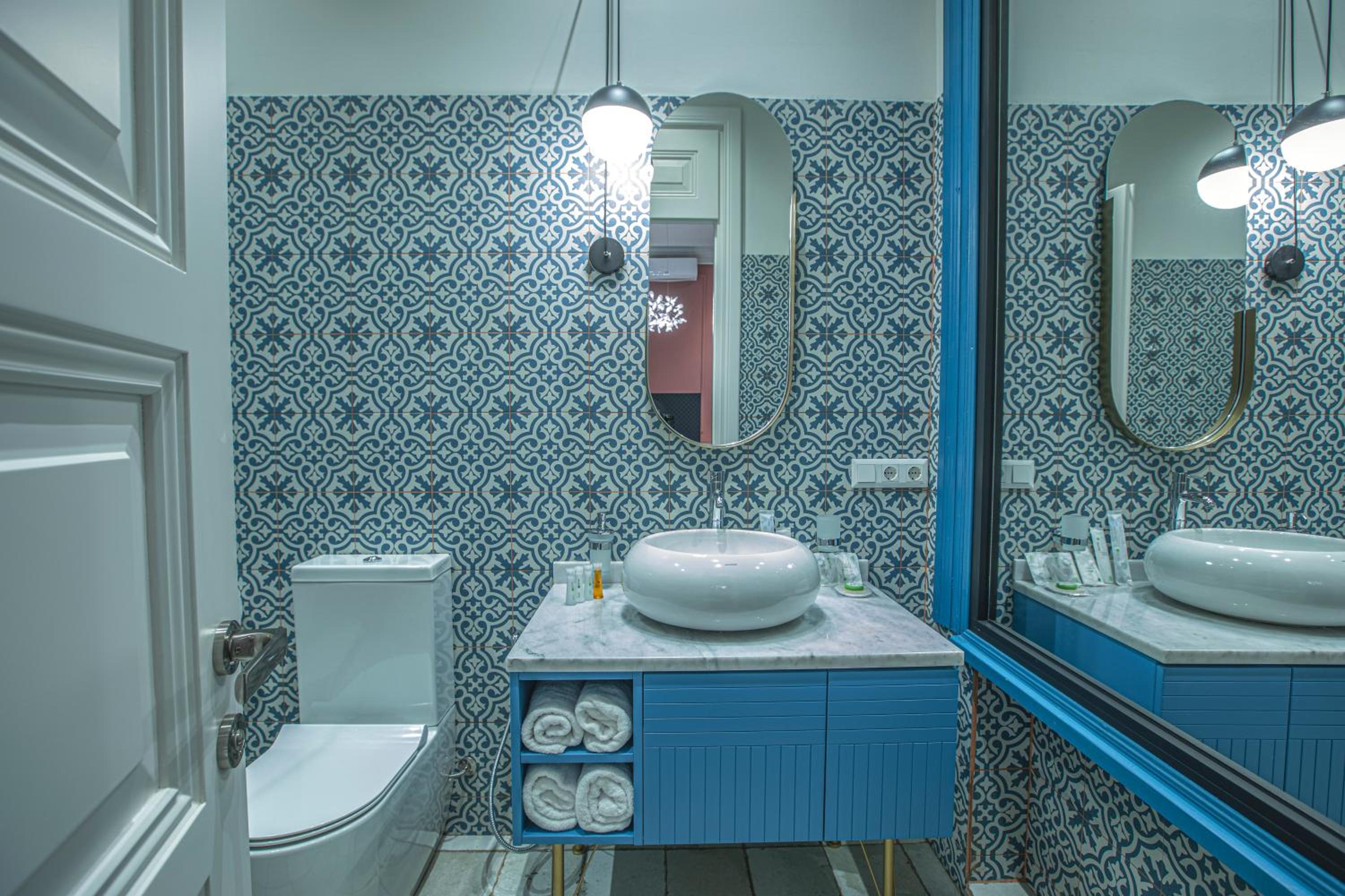 Superior Deluxe Double or Twin Room 