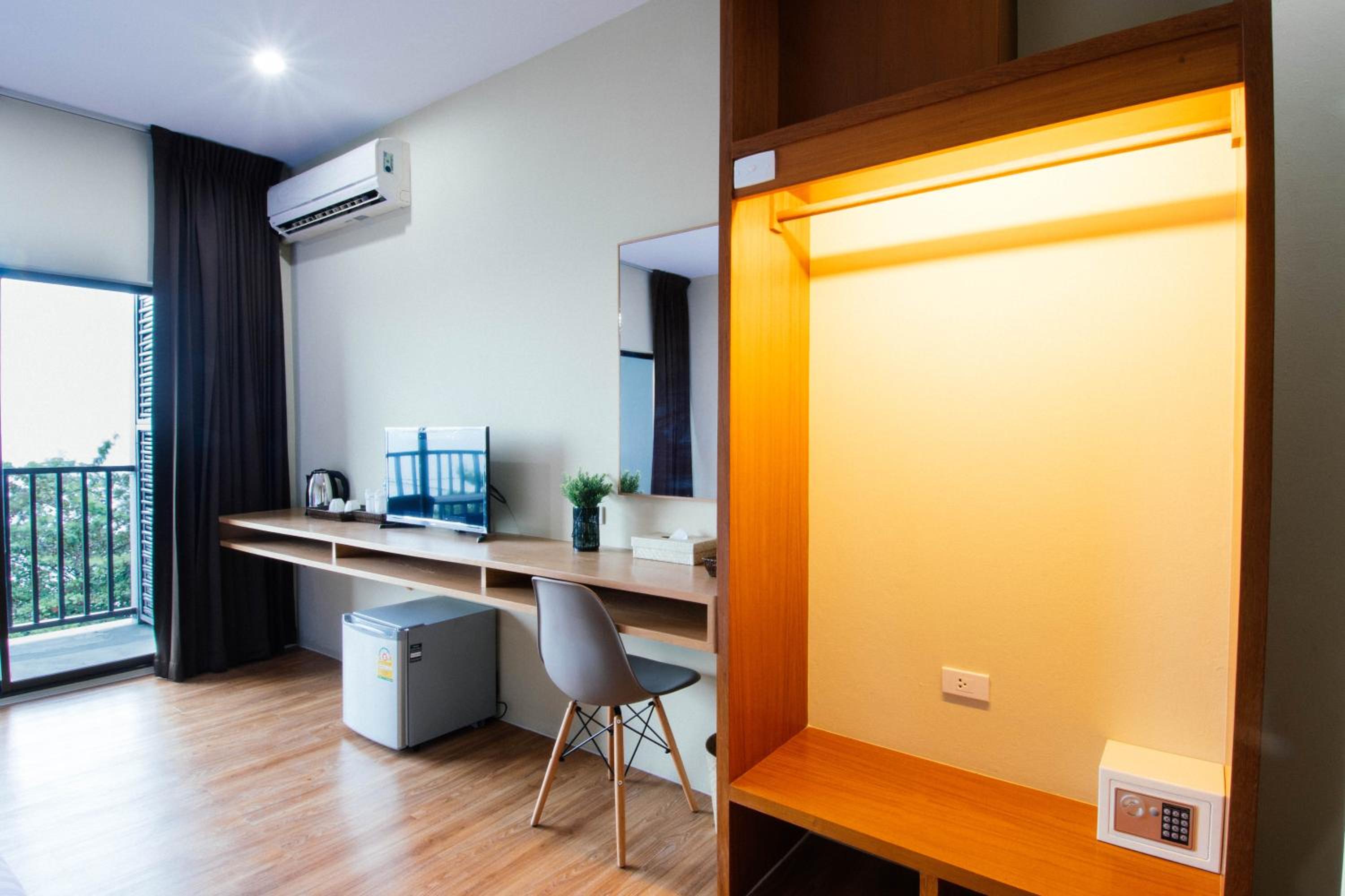 Deluxe Double or Twin Room with Sea View