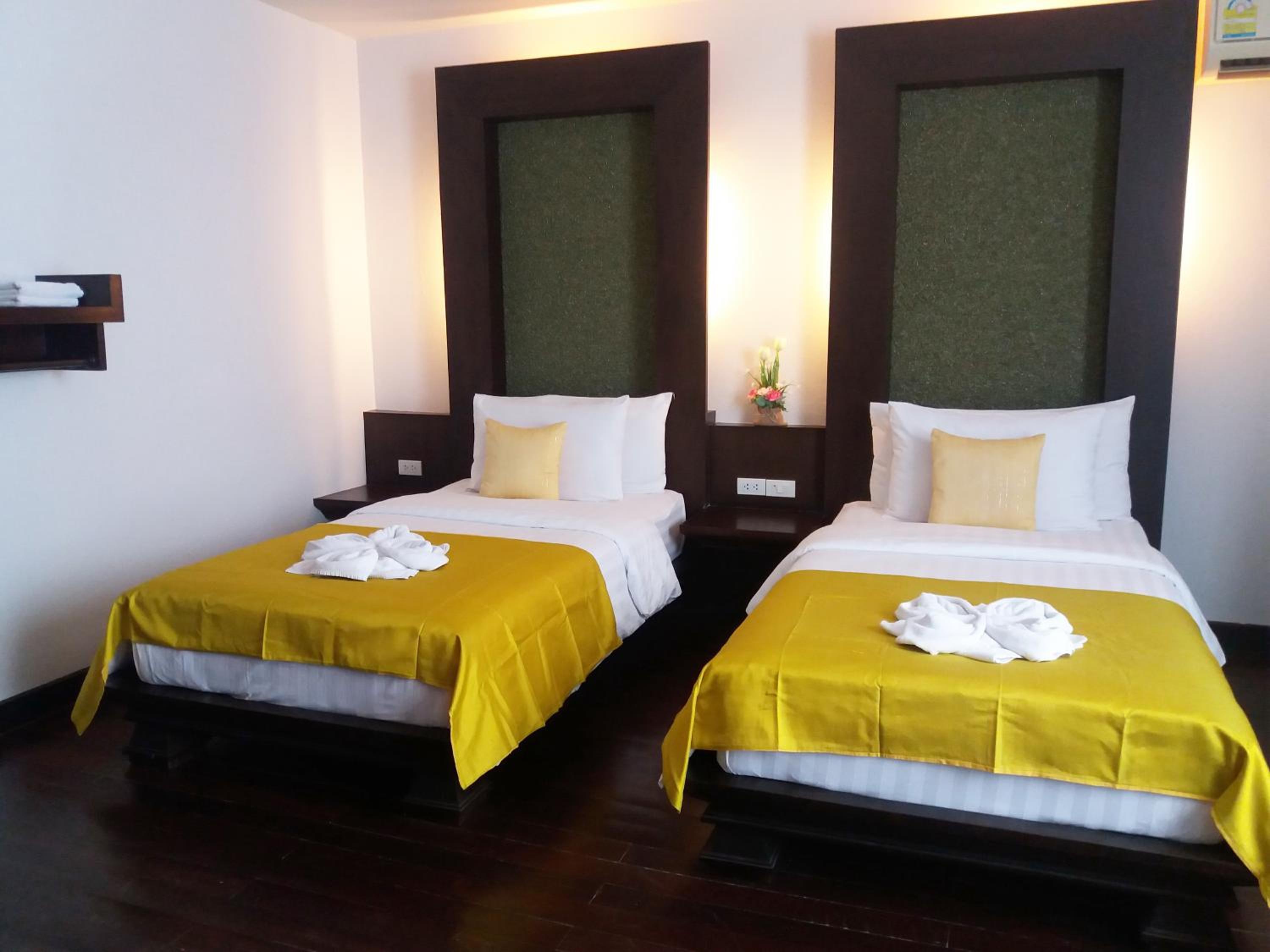 Deluxe Twin Room