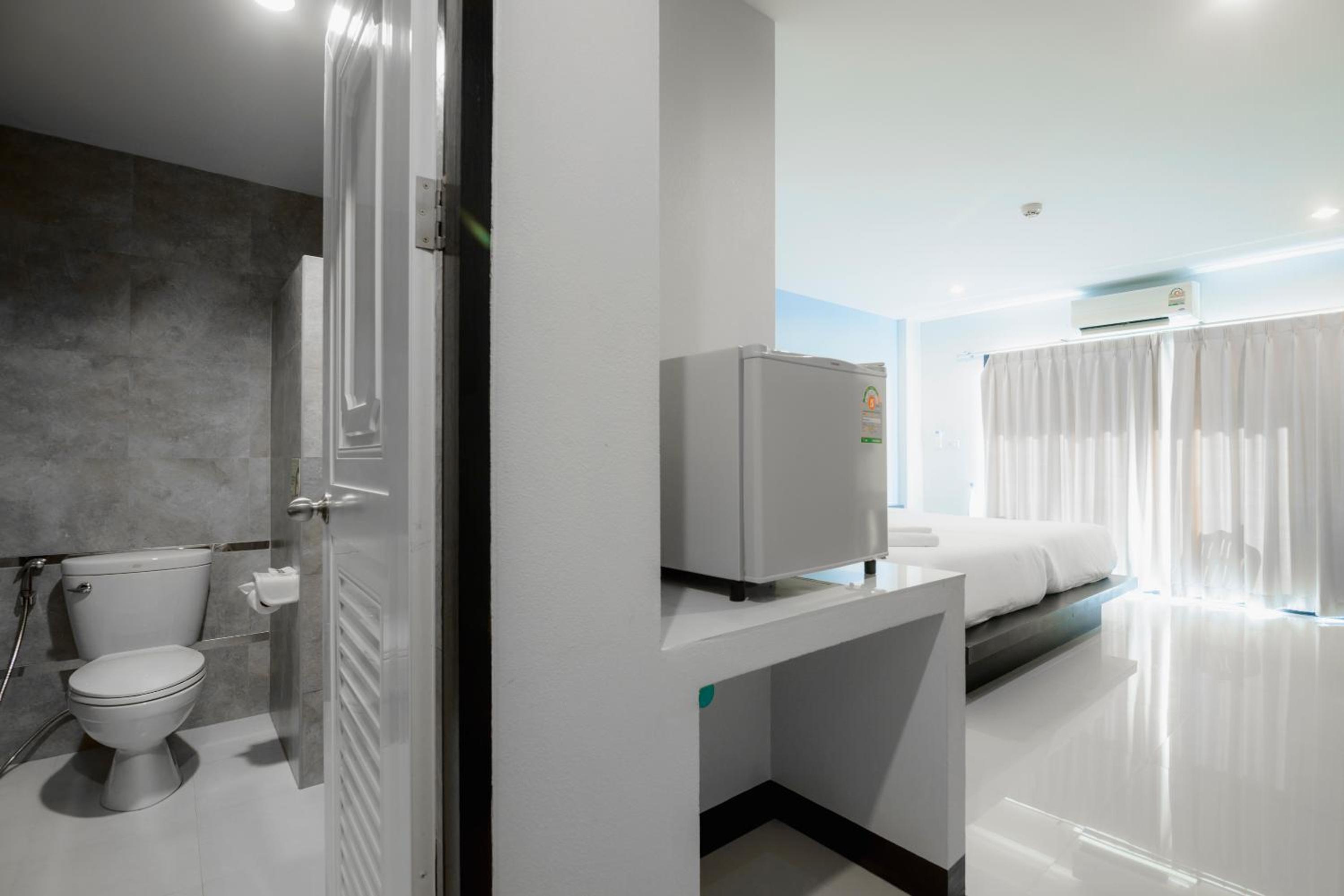 Deluxe Twin Room - Mountain View