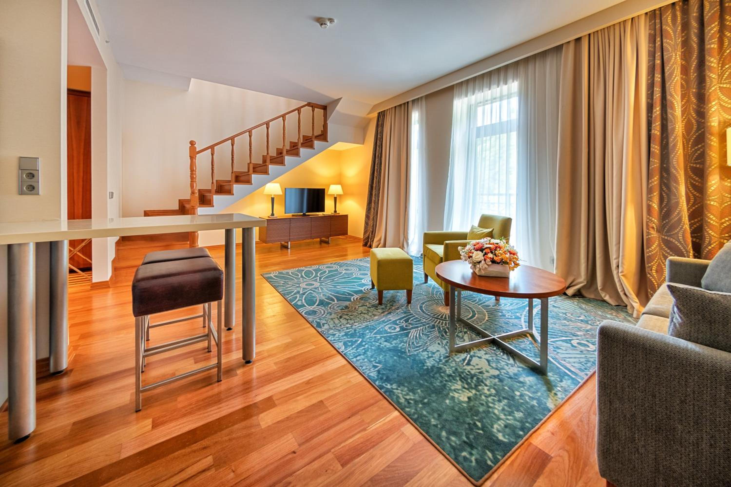 One-Bedroom Suite