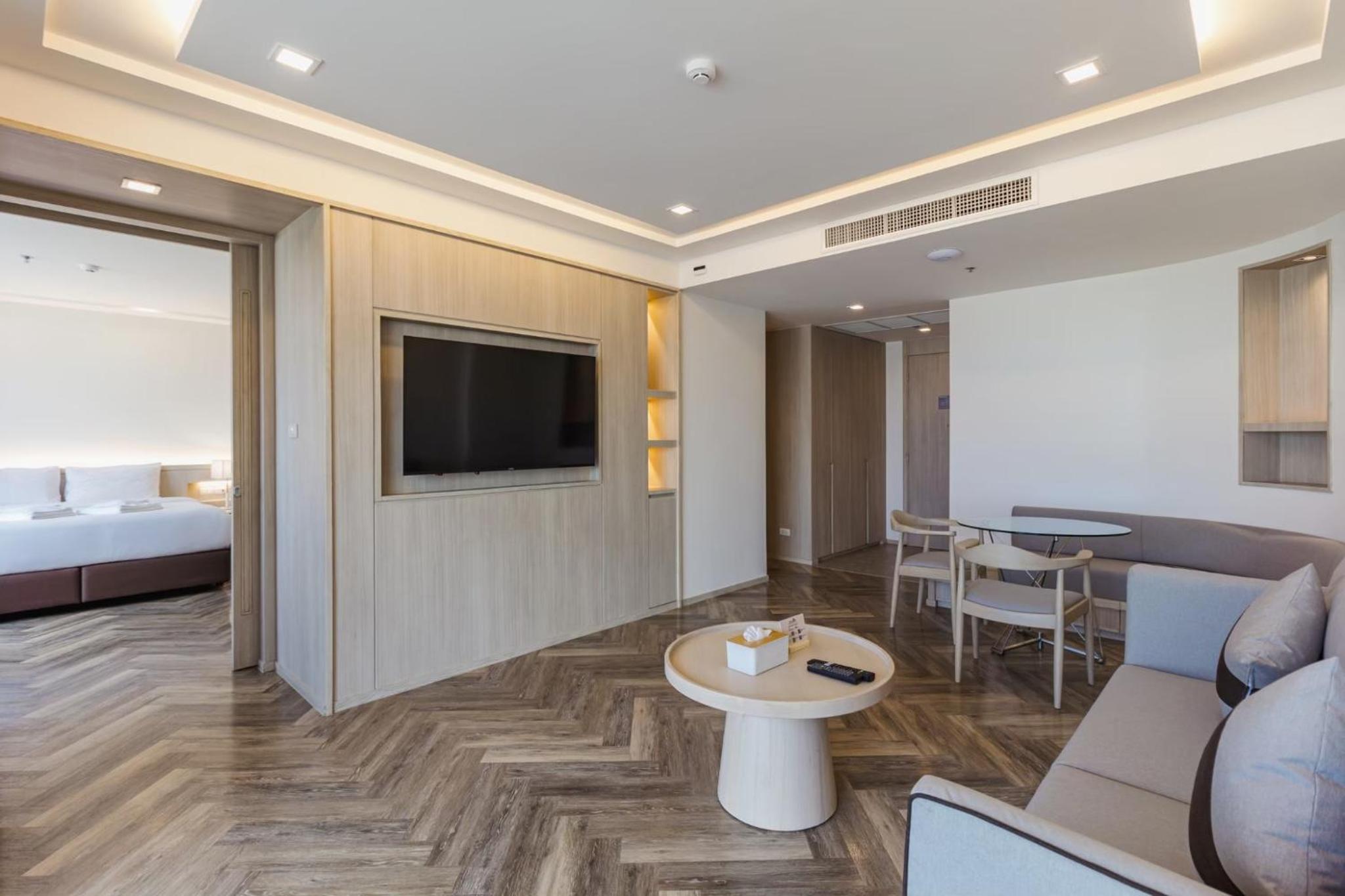 One-Bedroom Exclusive