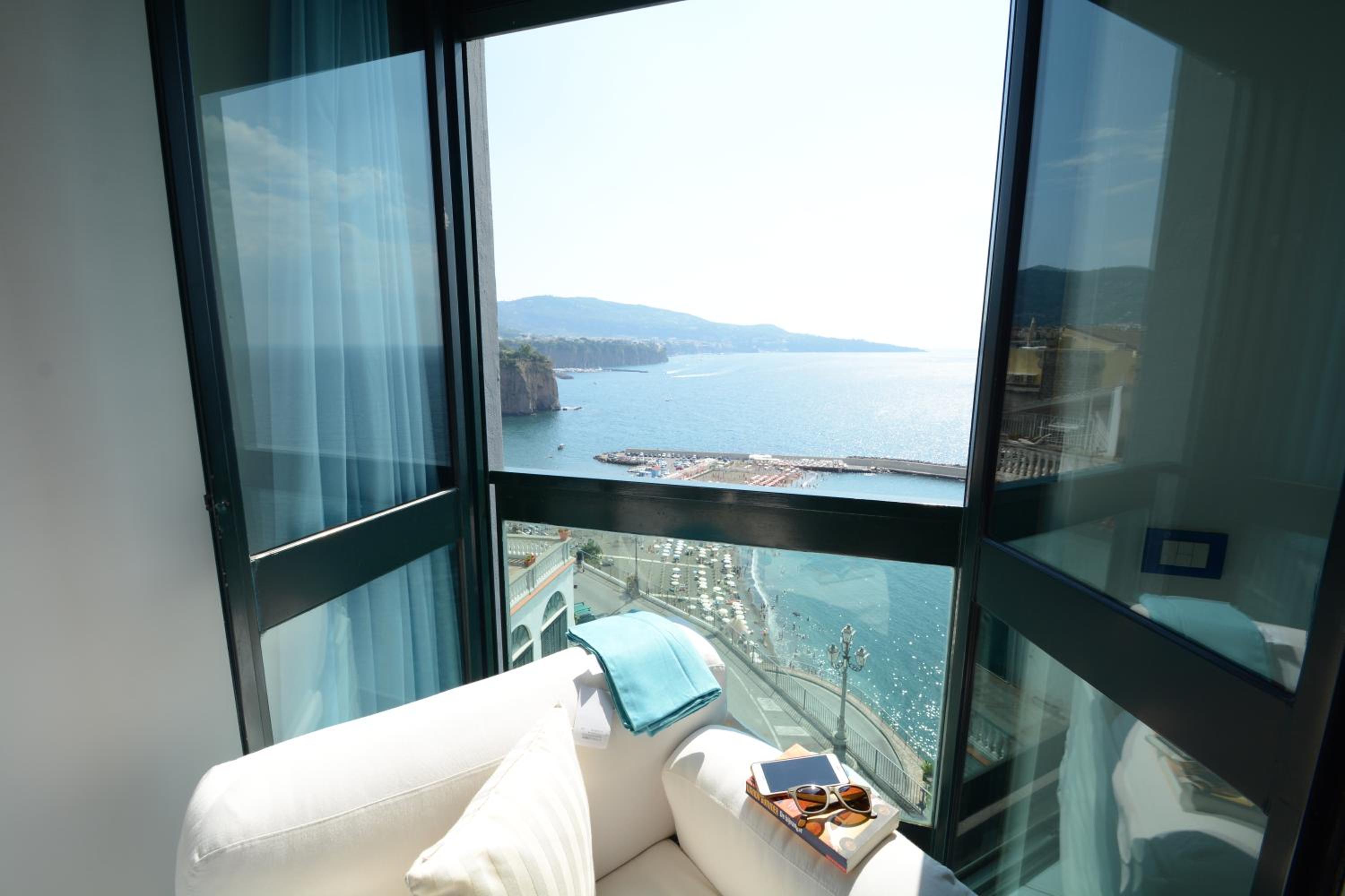 Superior Double or Twin Room with Sea View