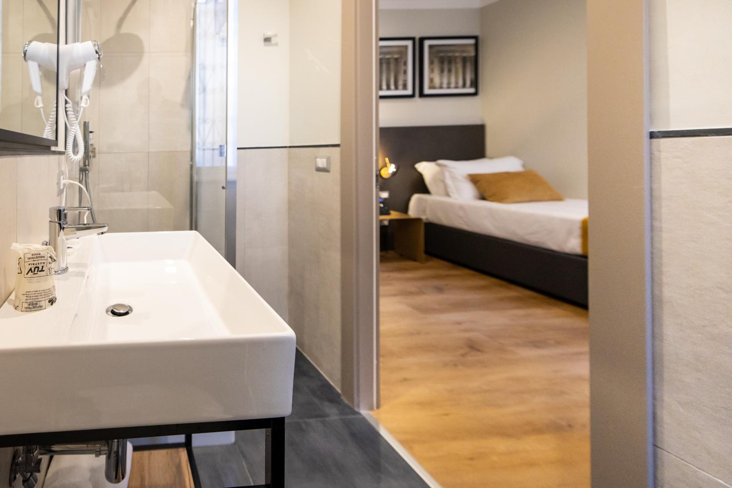 Standard Single Room