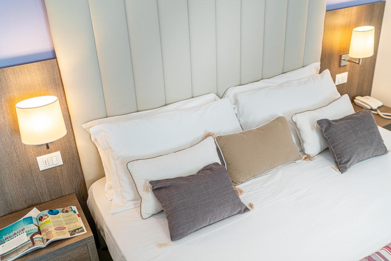 Superior Double or Twin Room with Balcony and Partial Sea View