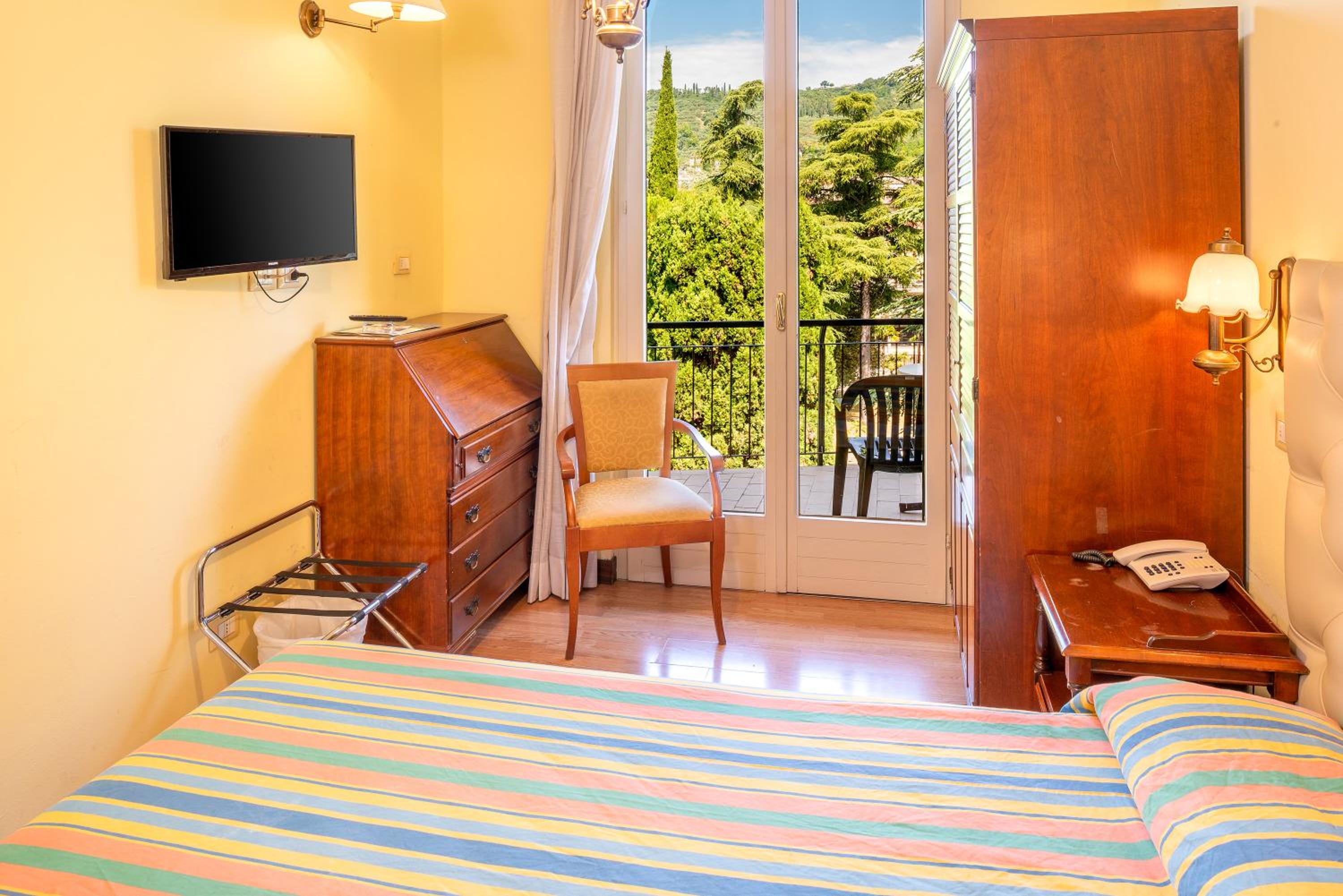 Comfort Double or Twin Room