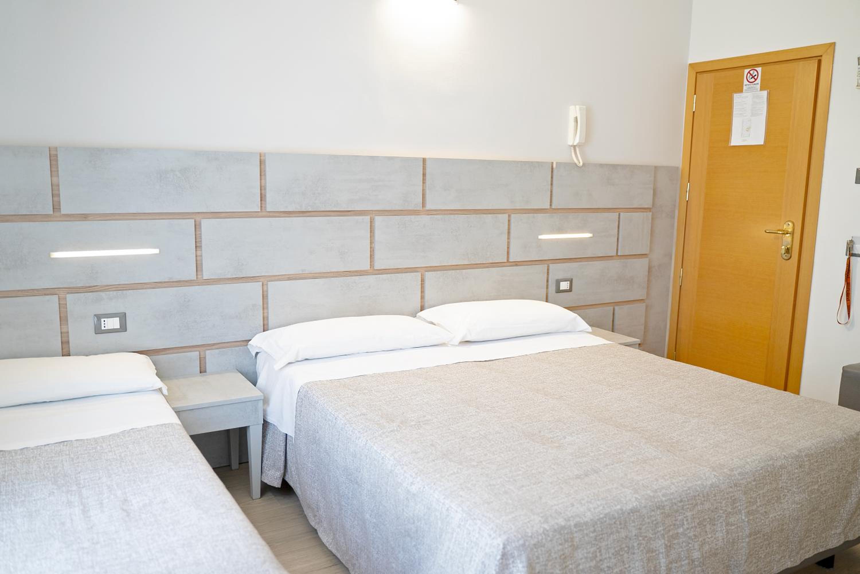Comfort Triple Room