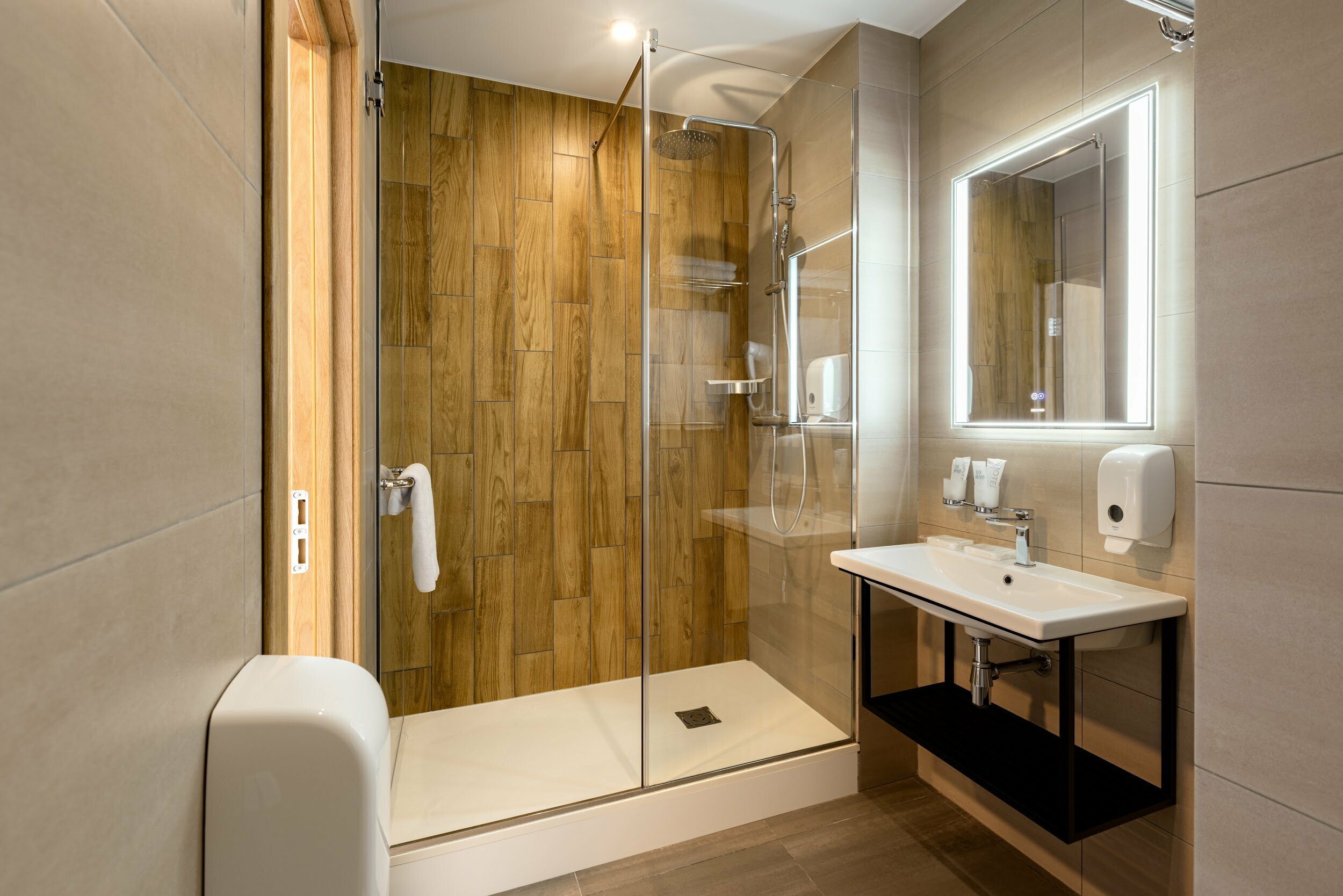 Бизнес с двумя односпальными кроватями