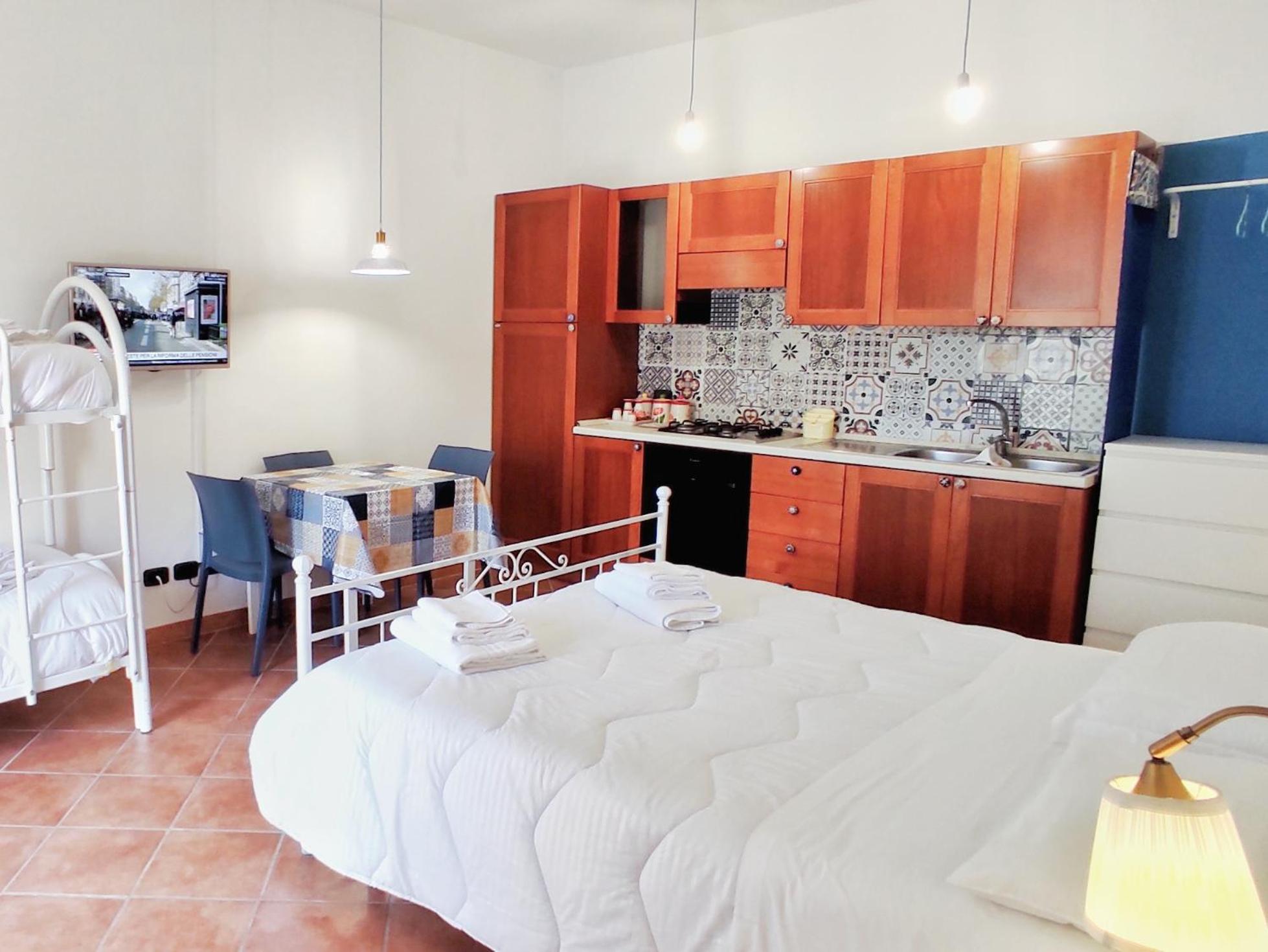 Standard Triple Studio