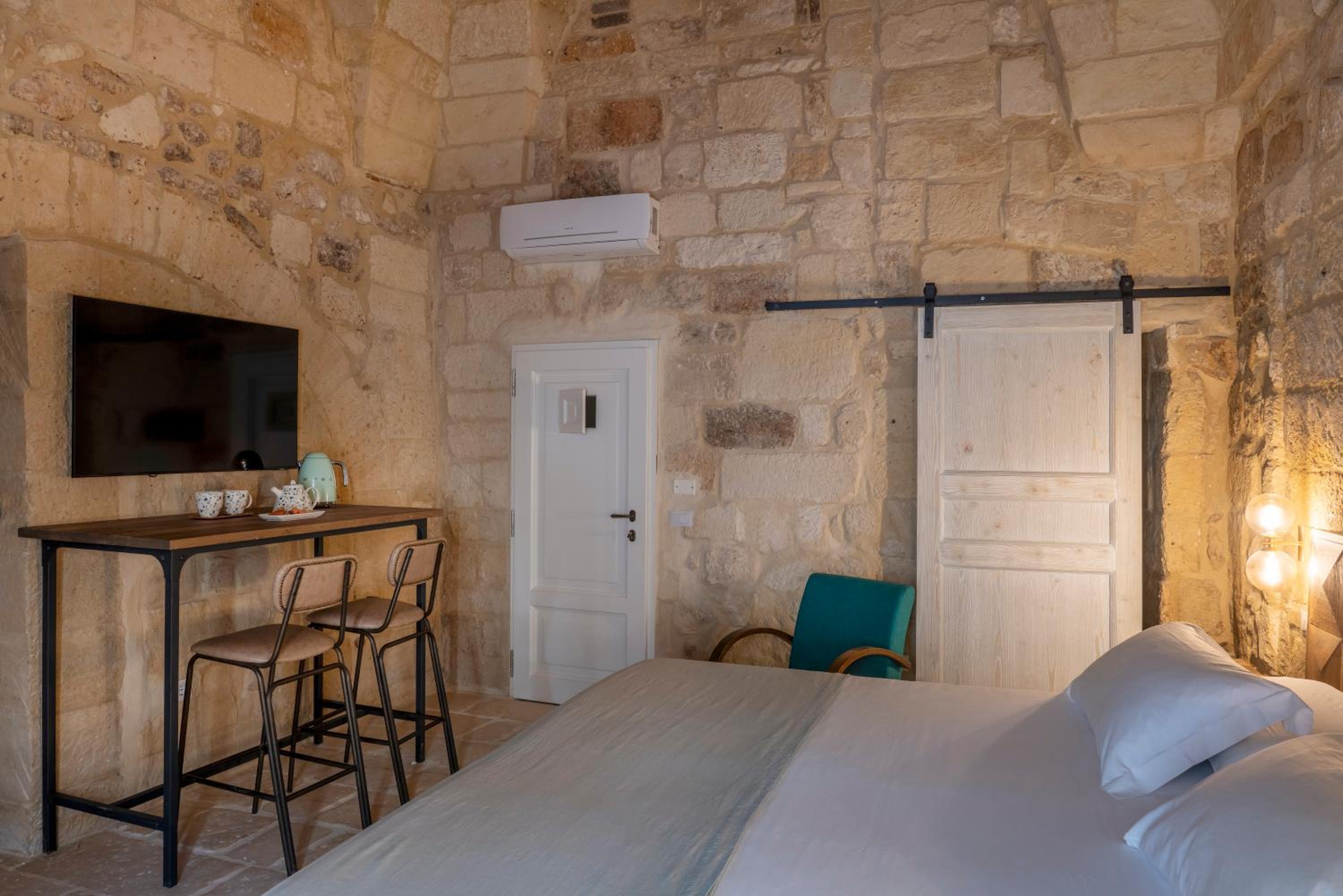 Suite with Spa Bath