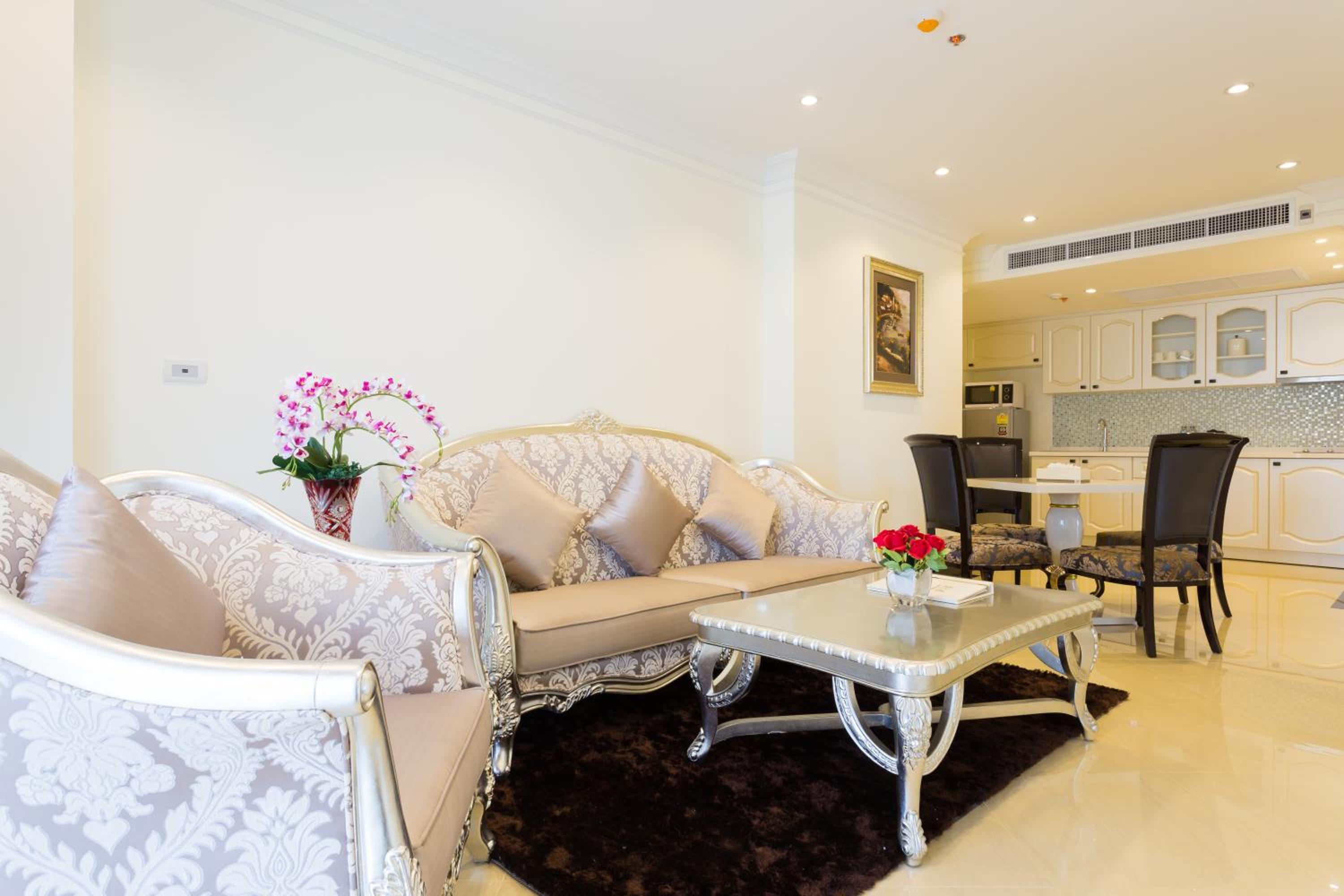 Two-Bedroom King Suite