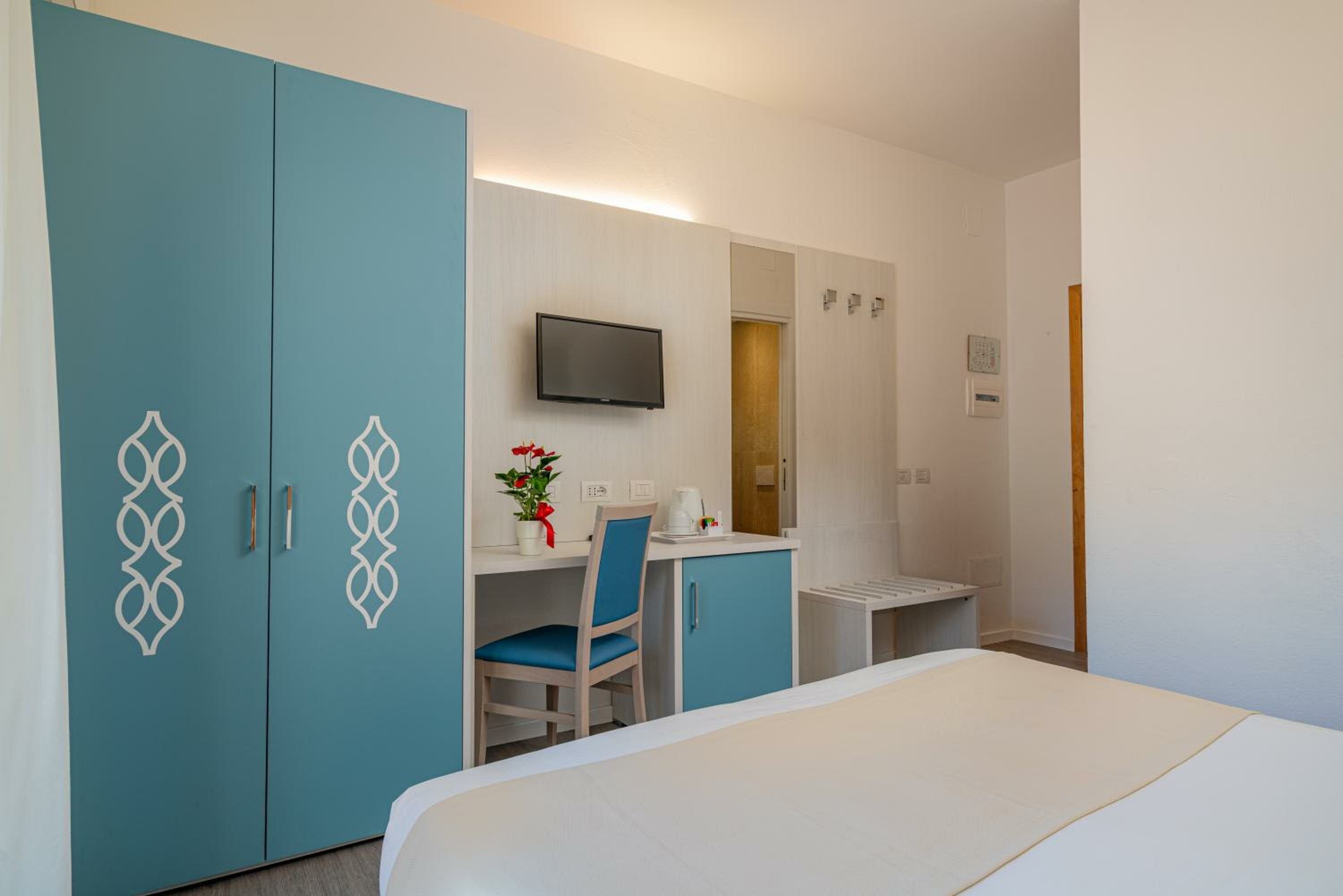 Superior Double or Twin Room with Garden View