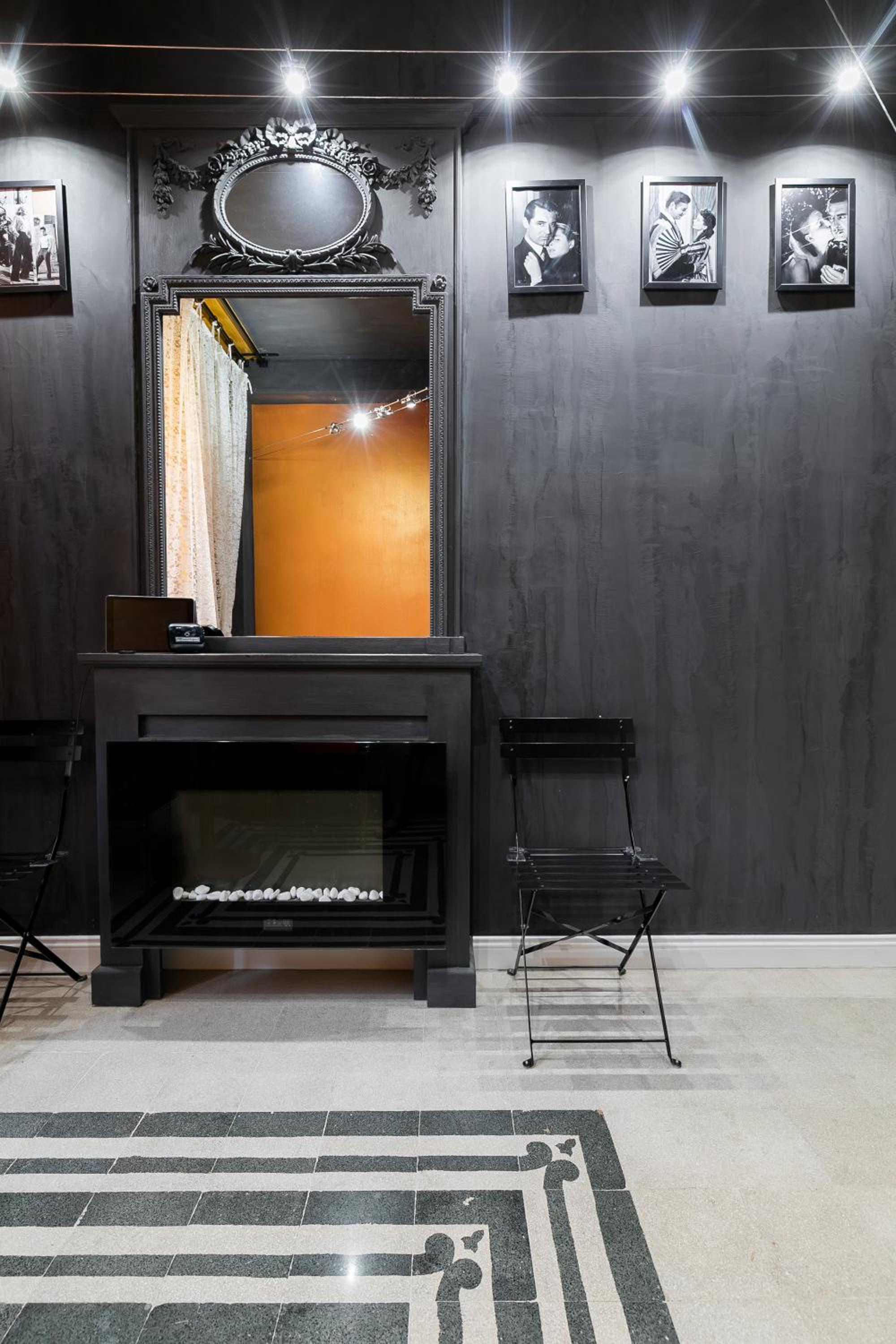 Superior One-Bedroom Apartment