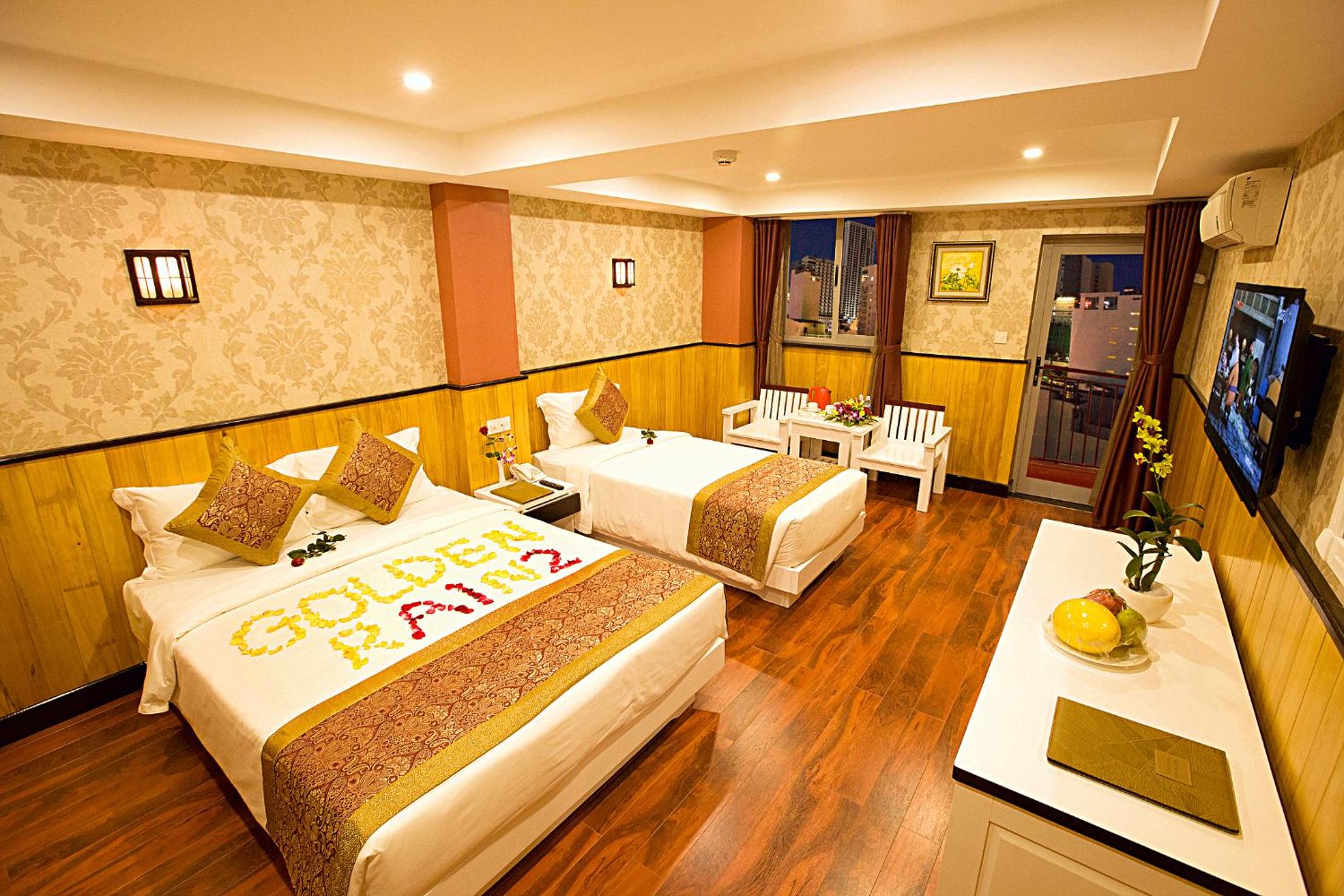 Deluxe Triple Room with Sea View