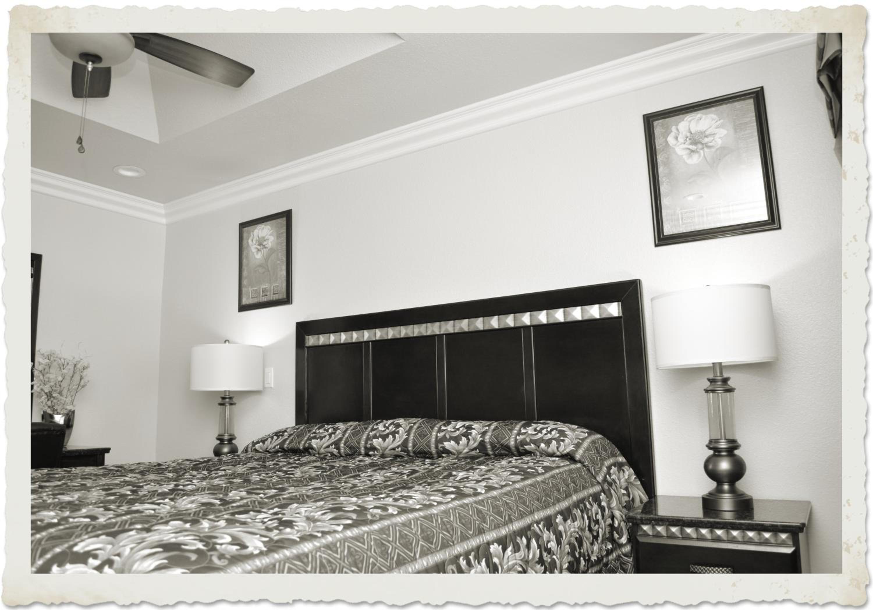 King Room - Non-Smoking