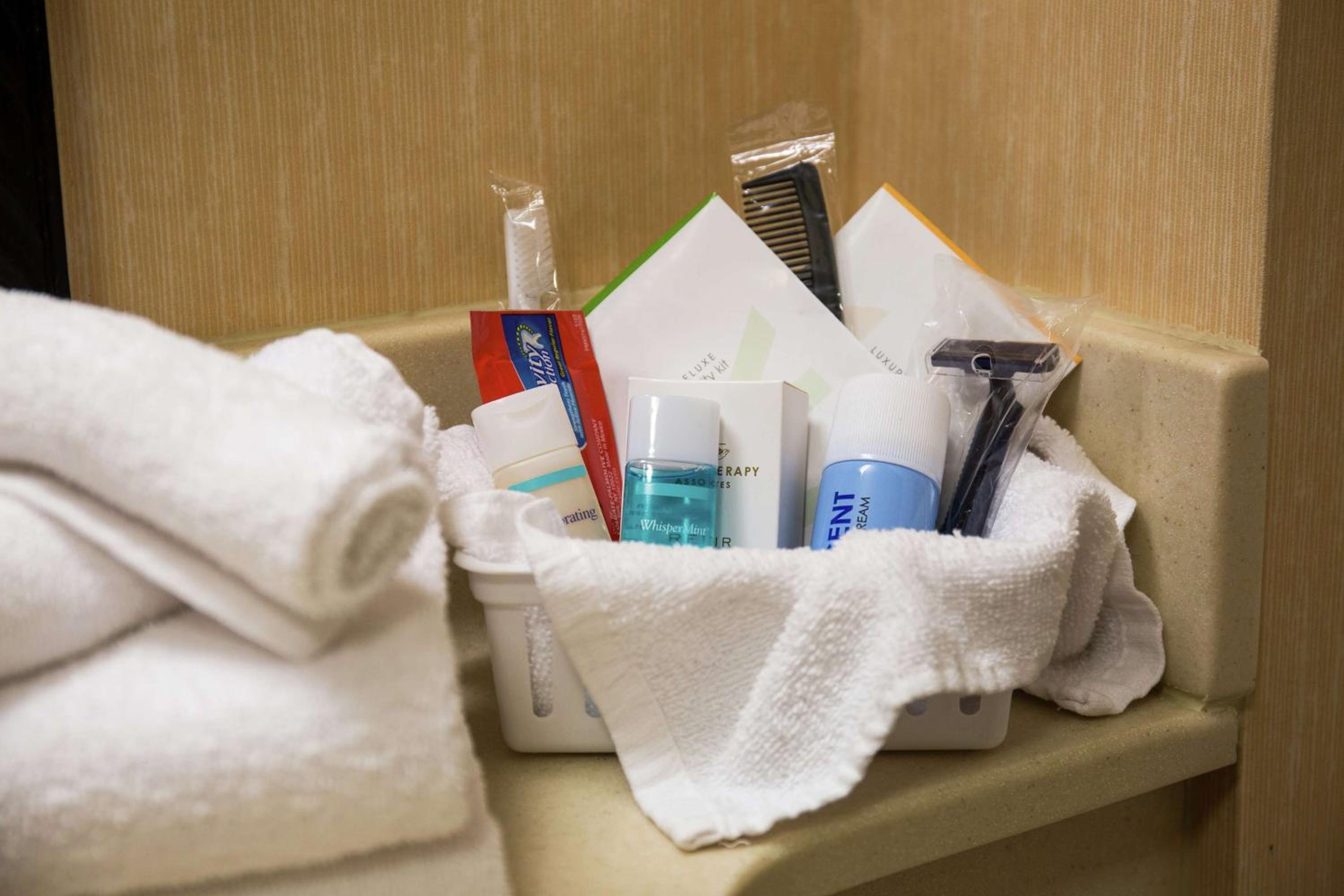 One-Bedroom King Suite - Non-Smoking