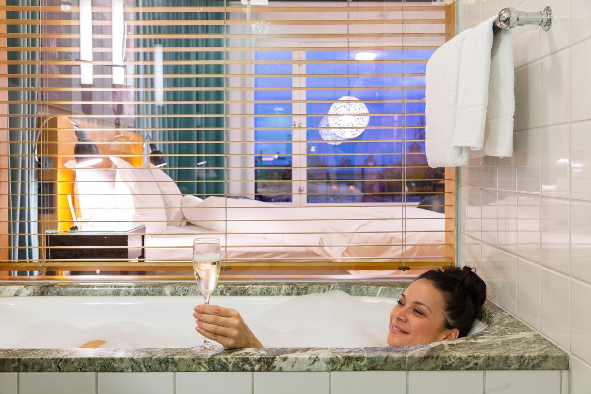 Deluxe Double or Twin Room with Balcony