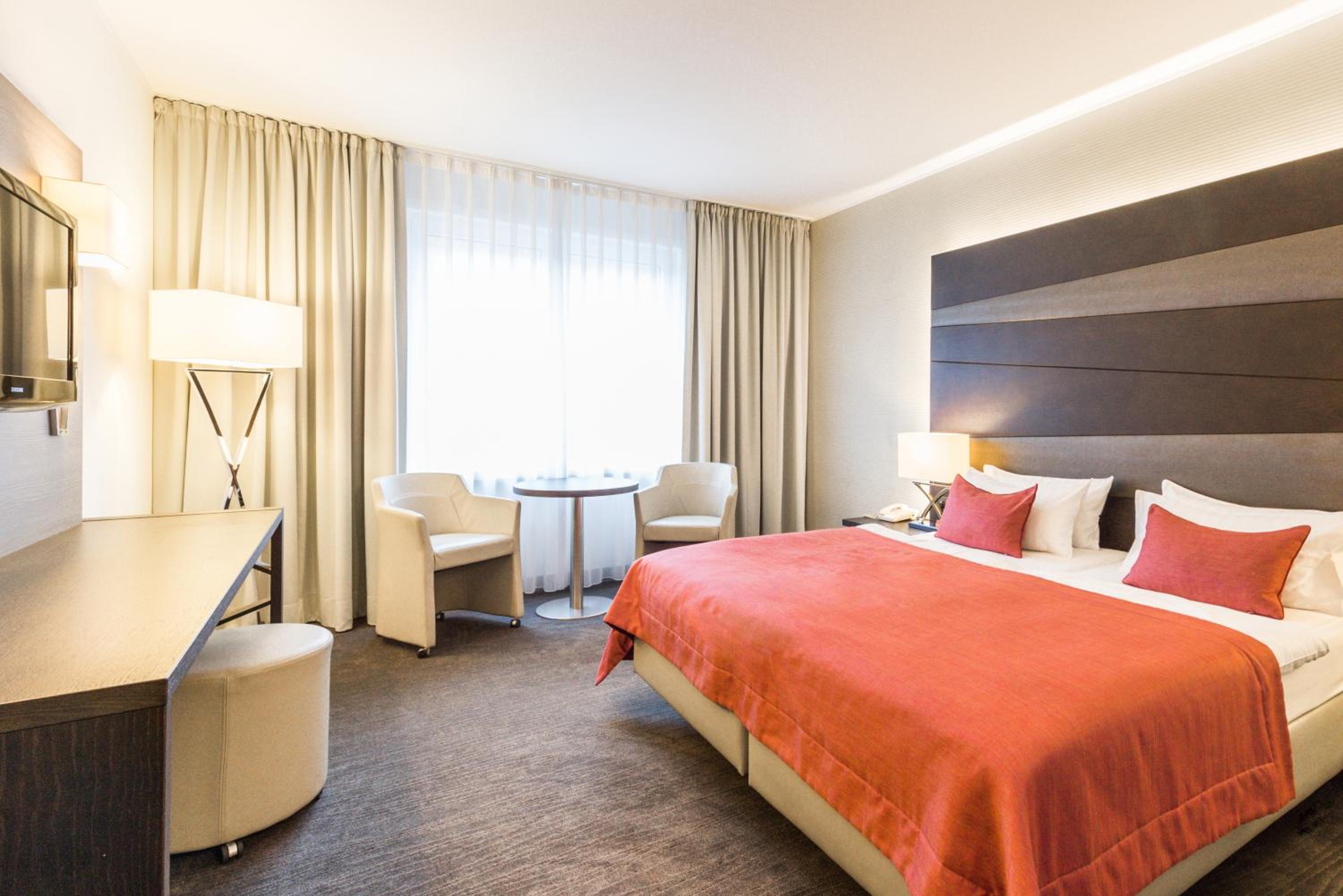 Discovery Package - Superior Room