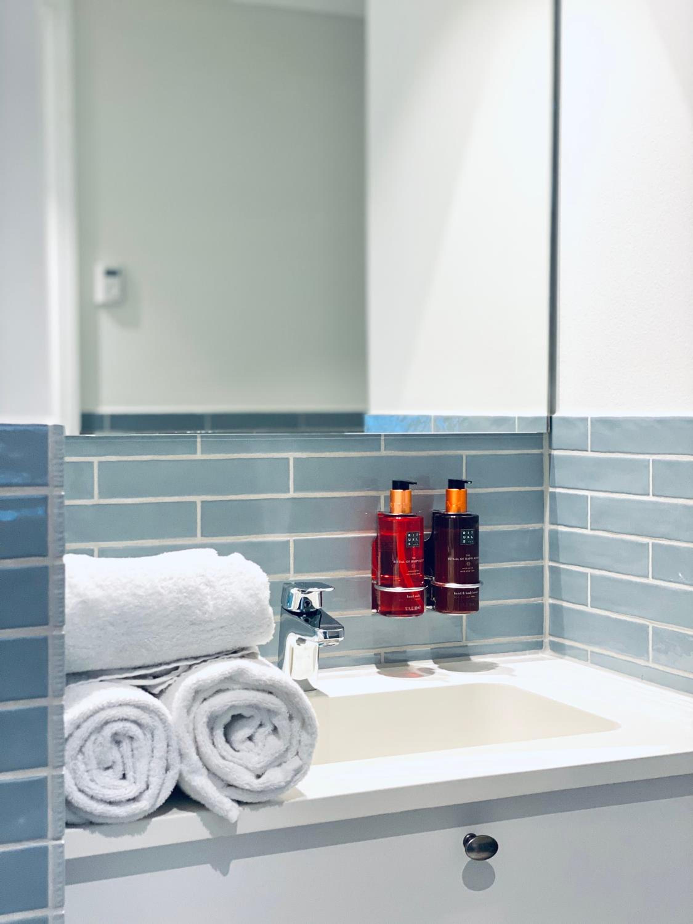 Deluxe Double Room - Music Room