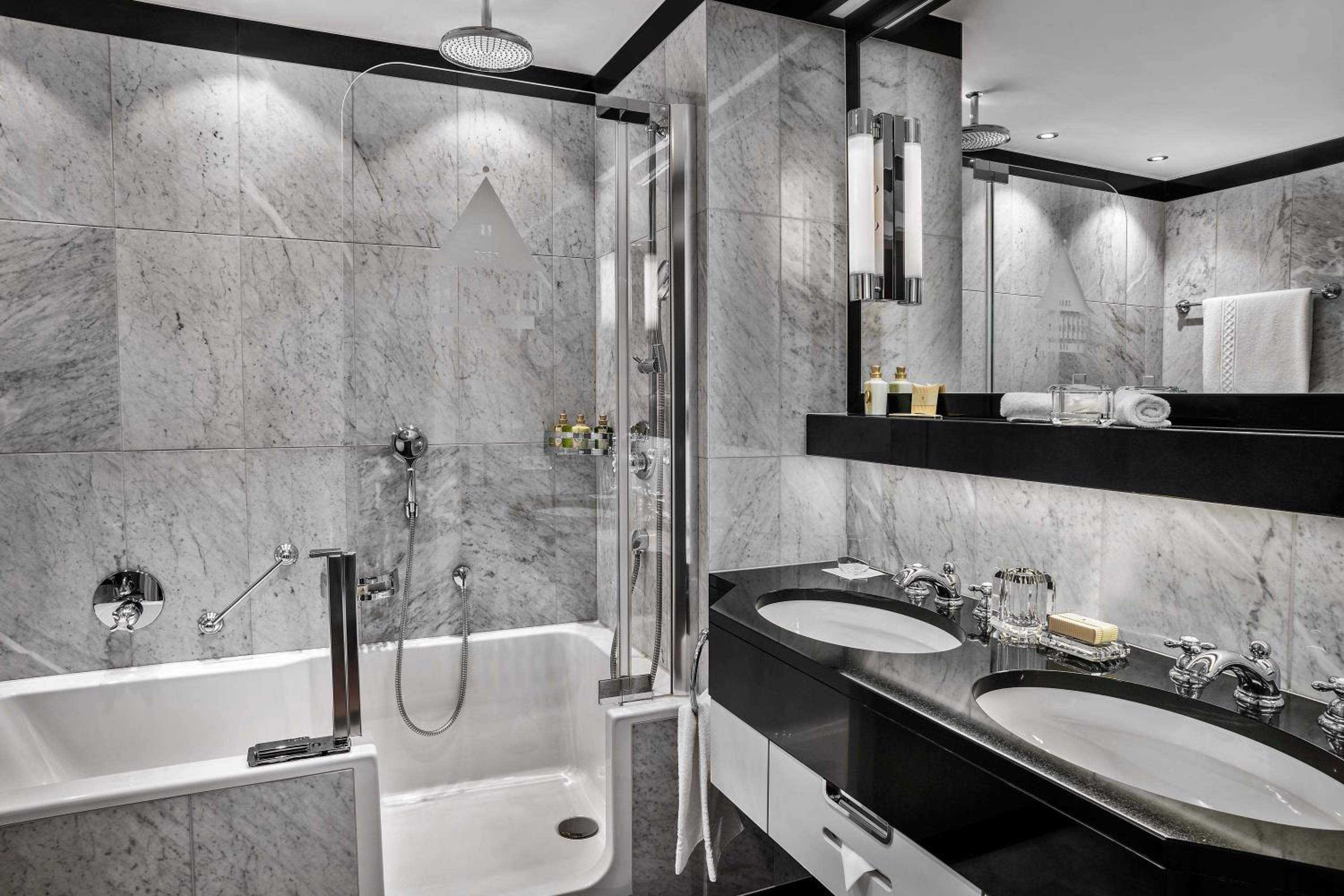 Deluxe Double room Lake View