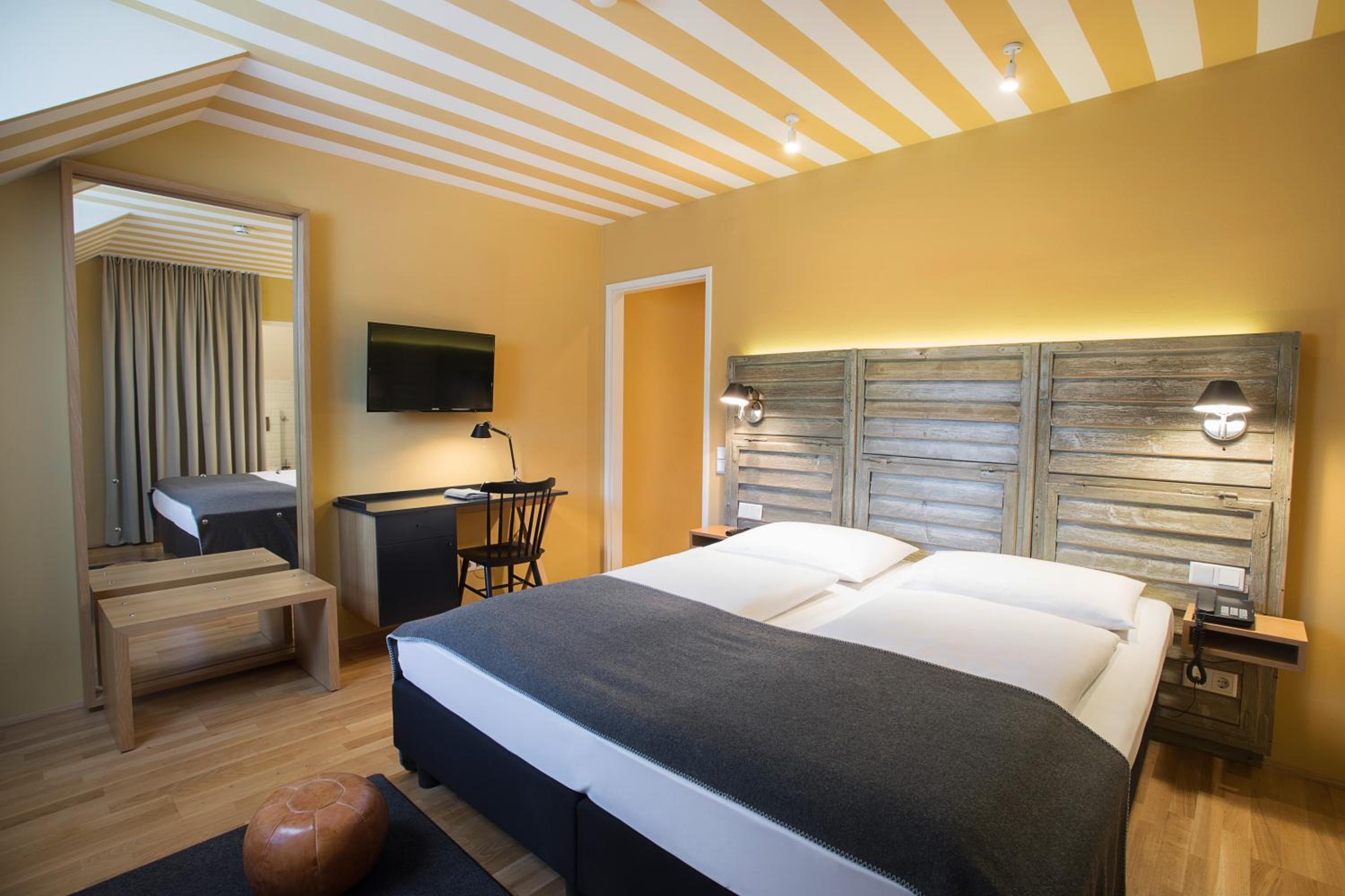 Standard Double Room - Meierhof Building