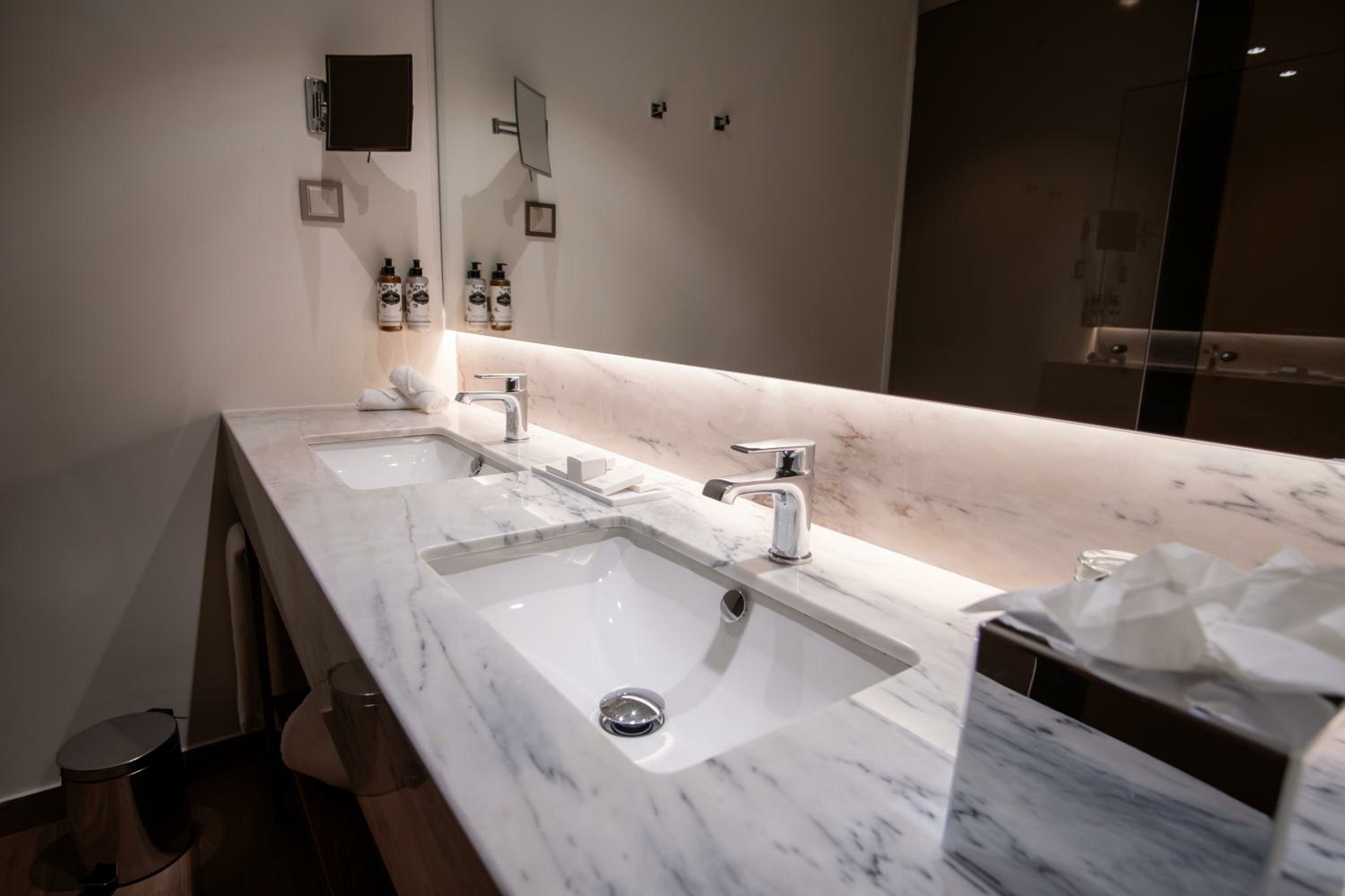 Grand Premium Twin Room