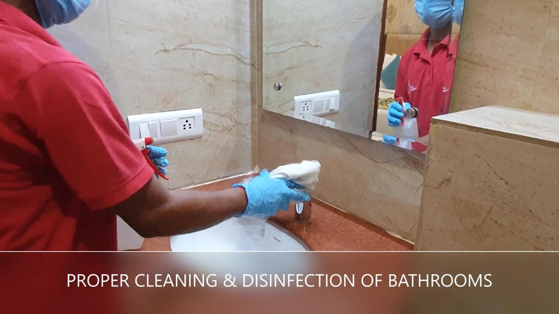 Deluxe king bed room with 10% discount on Food & Soft Beverages (at restaurants)