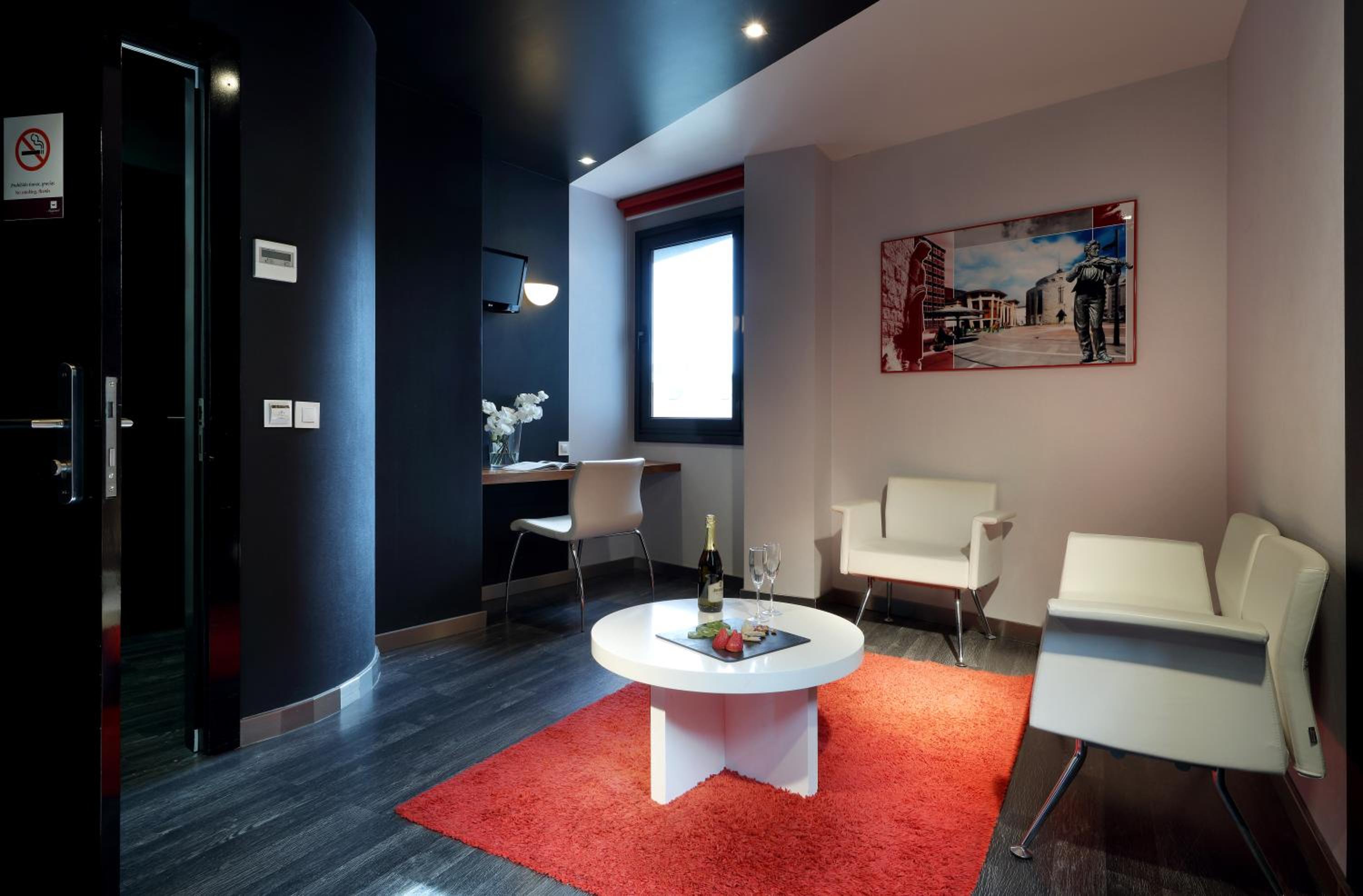 Superior Double or Twin Room with Living Room