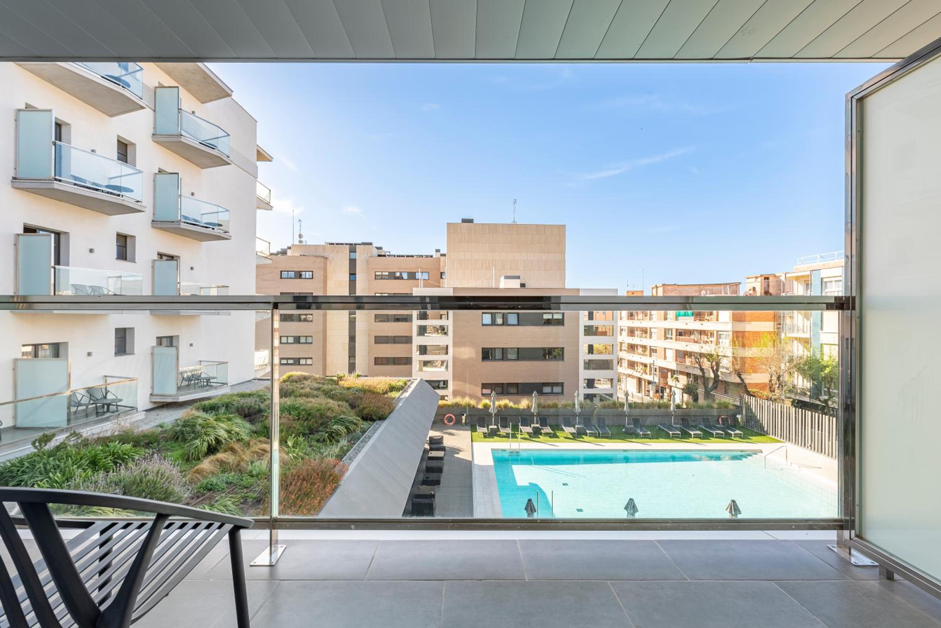 Double Room with Swimming Pool View and Terrace 